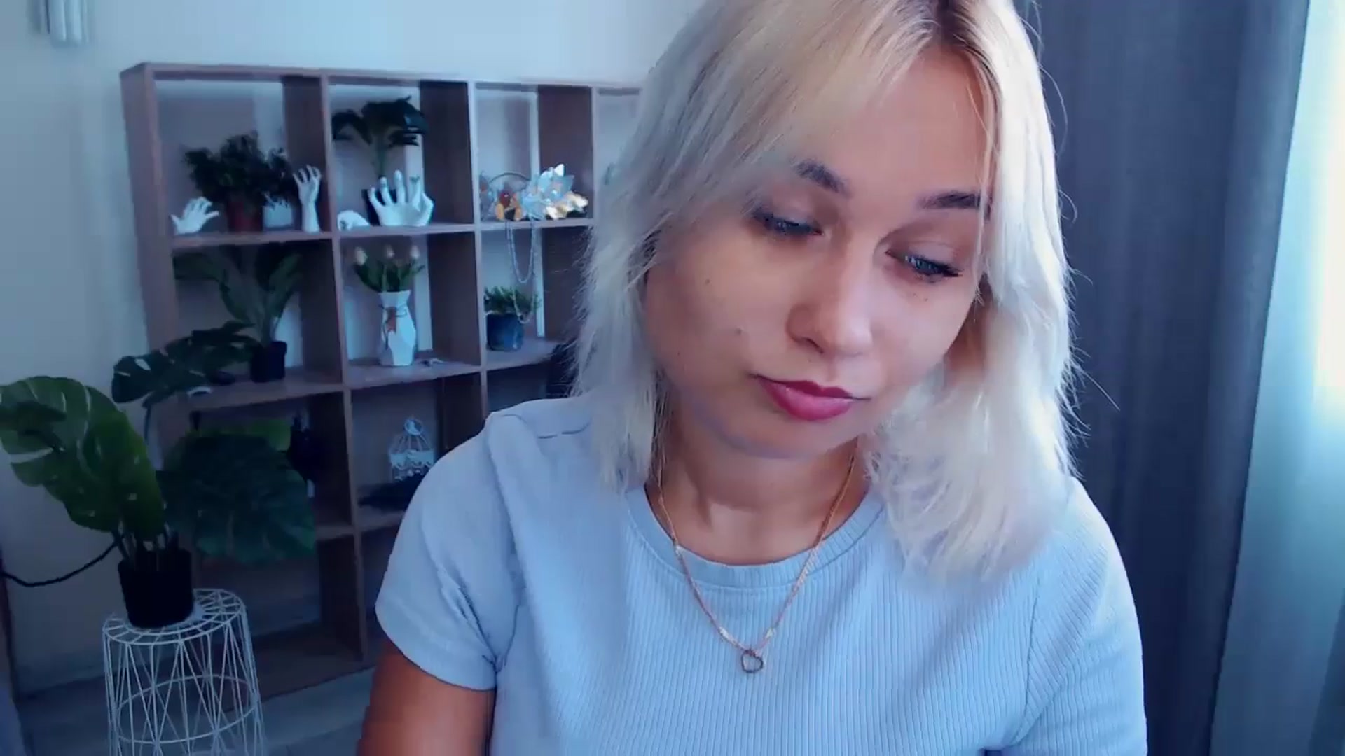 Gallery image thumbnail from Kukla_kolduna's myfreecams stream on, 07/12/2024, 09:24 image 4 of 20
