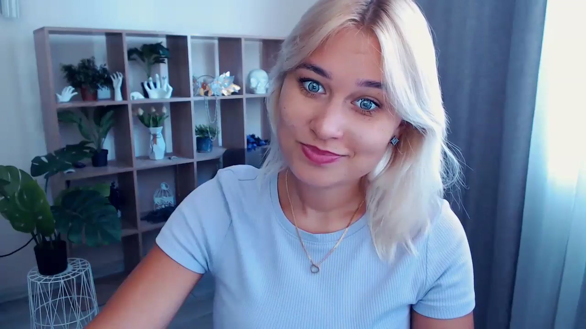 Gallery image thumbnail from Kukla_kolduna's myfreecams stream on, 07/12/2024, 09:24 image 9 of 20