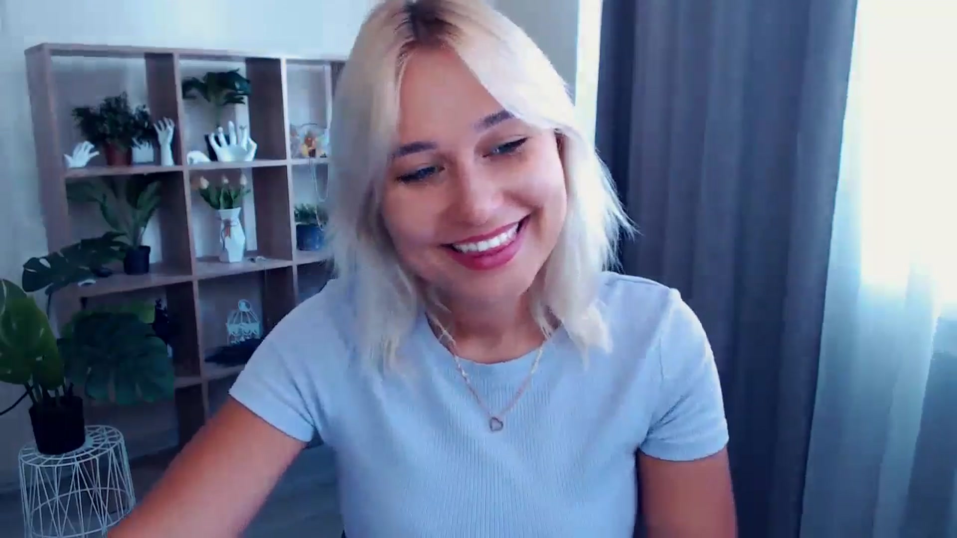 Gallery image thumbnail from Kukla_kolduna's myfreecams stream on, 07/12/2024, 09:24 image 17 of 20