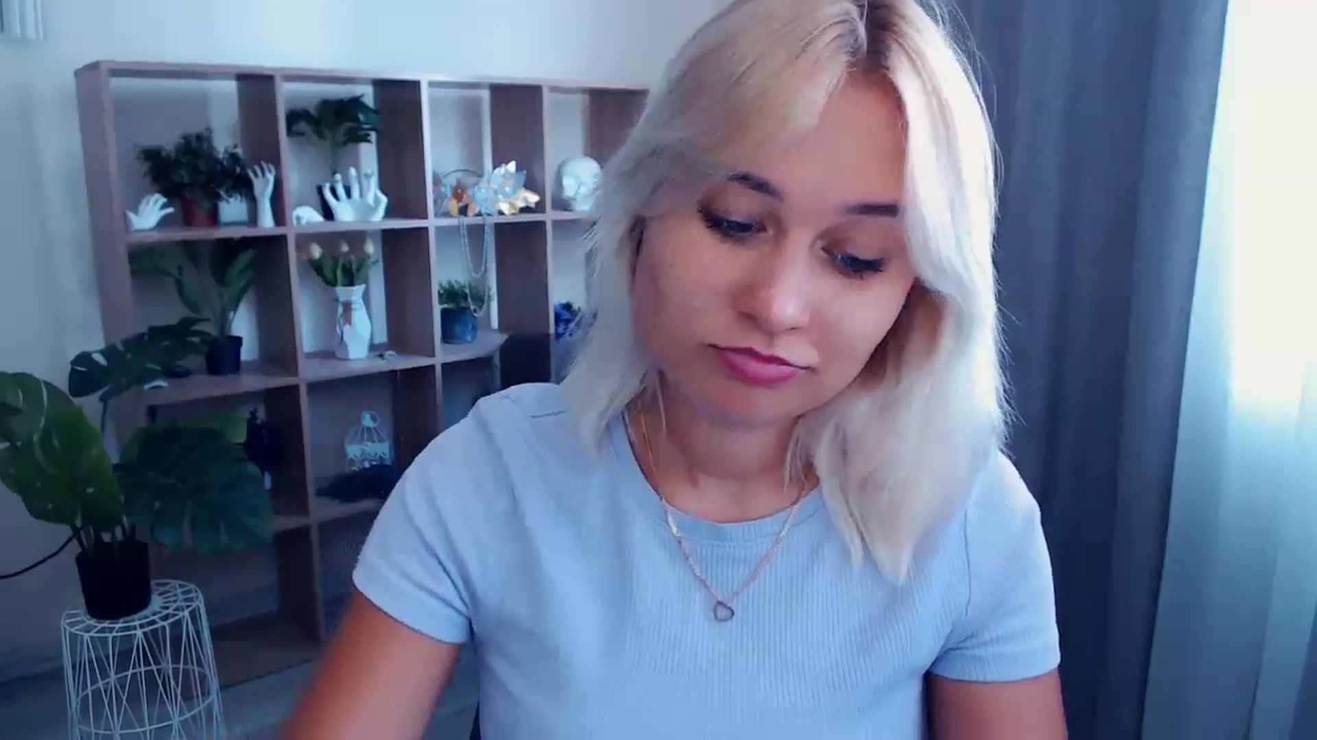 Gallery image thumbnail from Kukla_kolduna's myfreecams stream on, 07/12/2024, 09:24 image 15 of 20