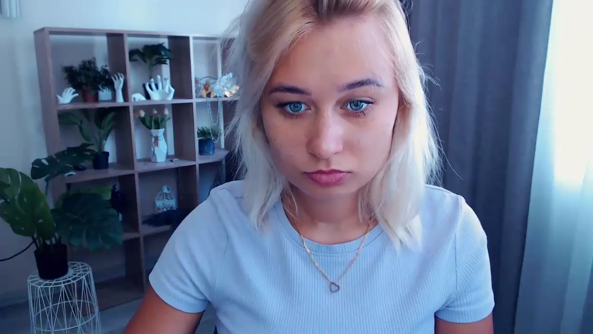 Gallery image thumbnail from Kukla_kolduna's myfreecams stream on, 07/12/2024, 09:24 image 14 of 20