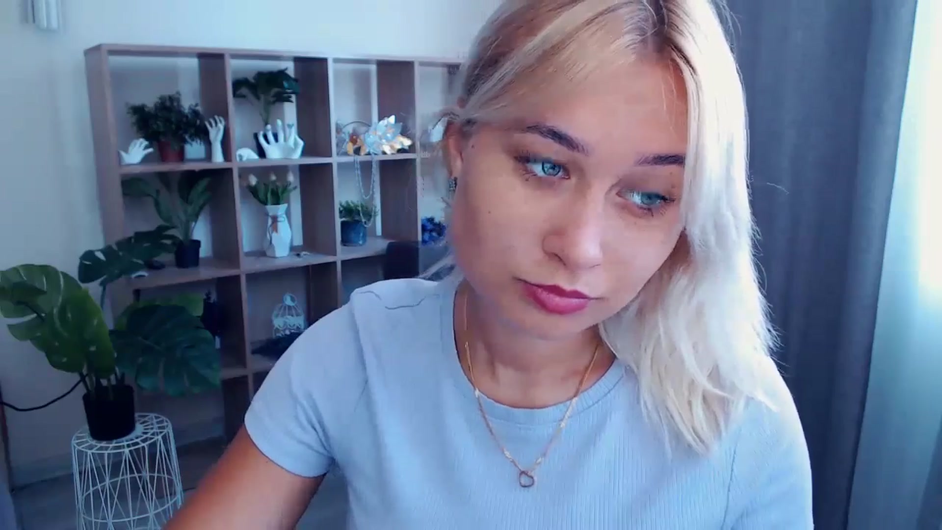 Gallery image thumbnail from Kukla_kolduna's myfreecams stream on, 07/12/2024, 09:24 image 2 of 20