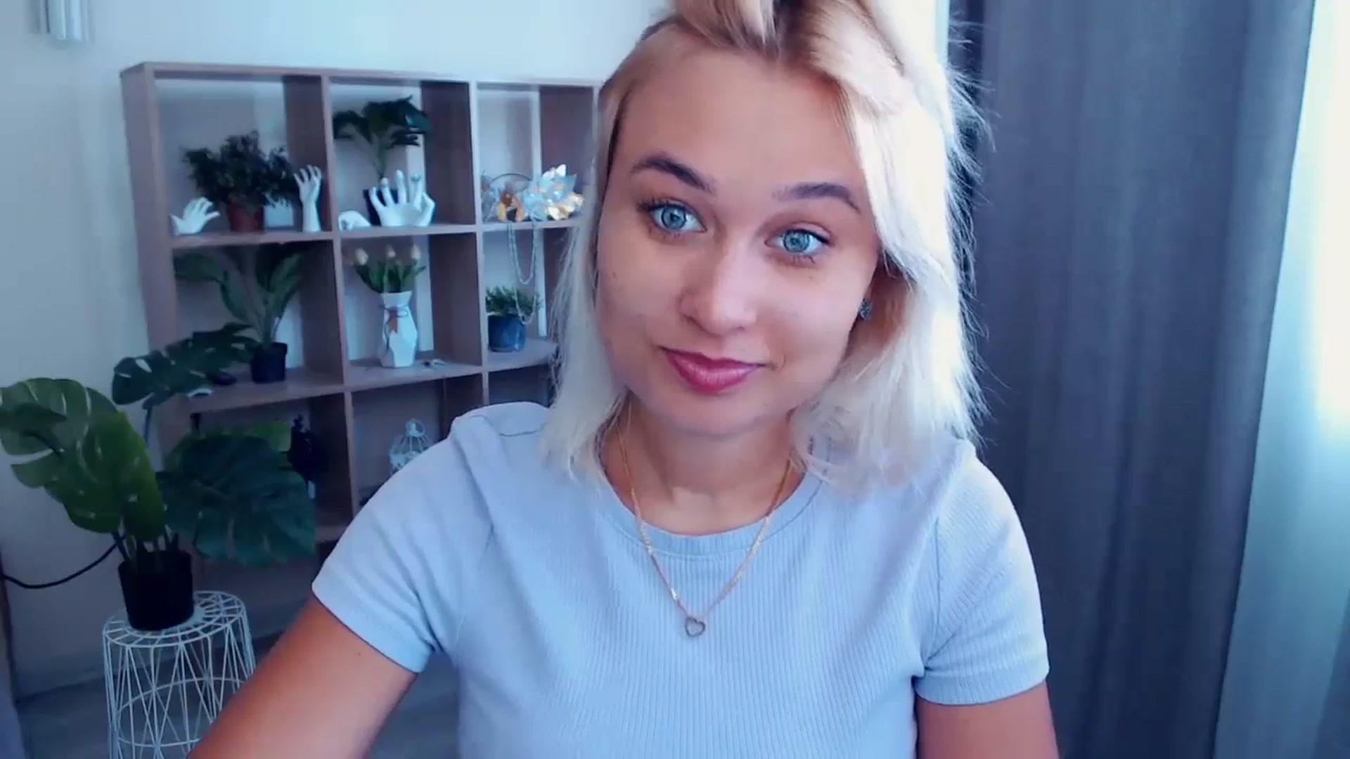 Gallery image thumbnail from Kukla_kolduna's myfreecams stream on, 07/12/2024, 09:24 image 6 of 20