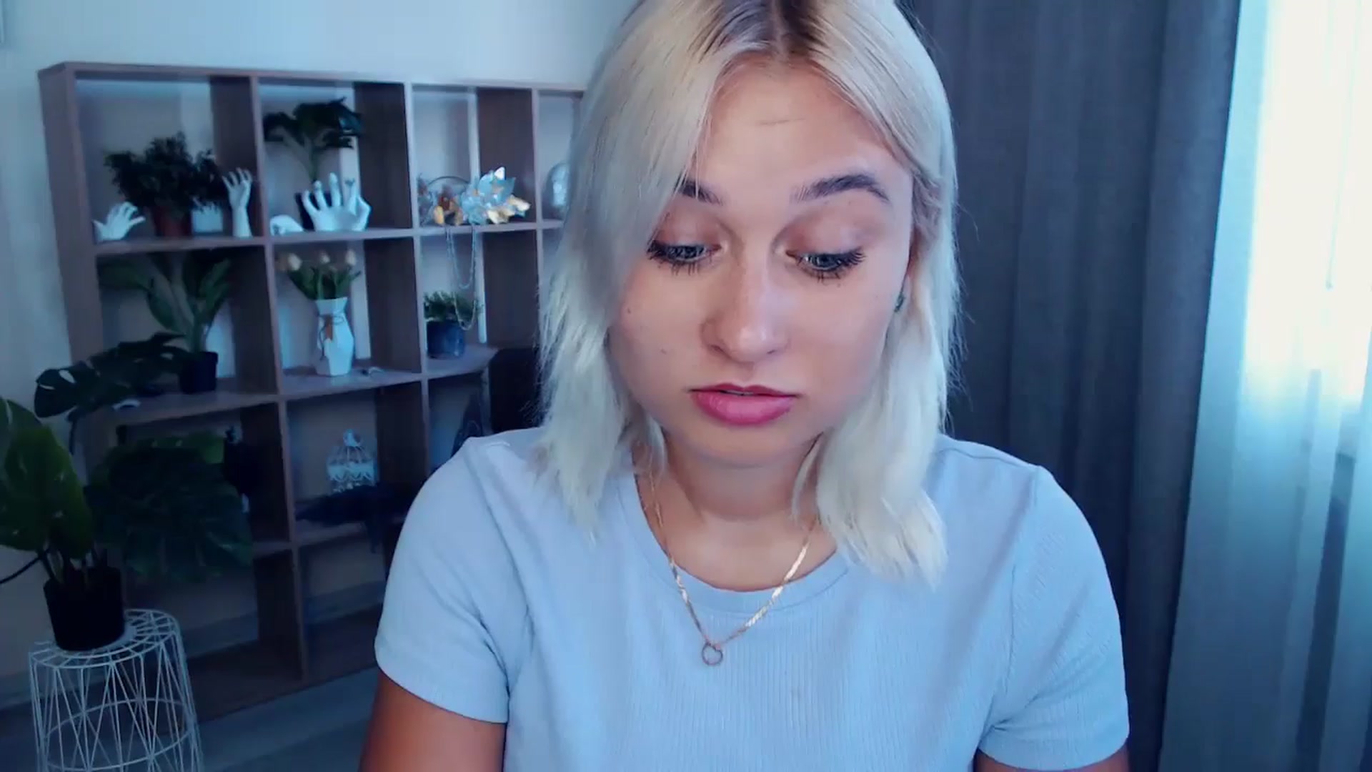 Gallery image thumbnail from Kukla_kolduna's myfreecams stream on, 07/12/2024, 17:15 image 7 of 20