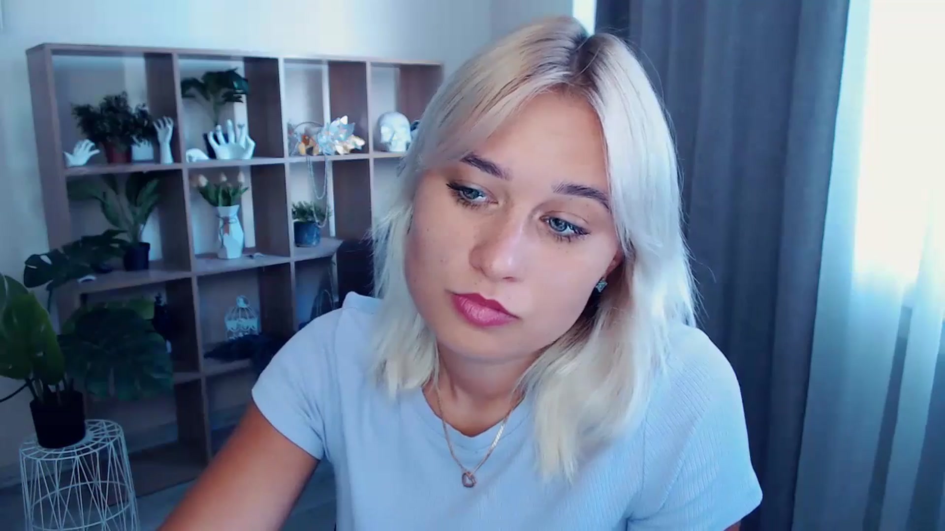 Gallery image thumbnail from Kukla_kolduna's myfreecams stream on, 07/12/2024, 17:15 image 2 of 20