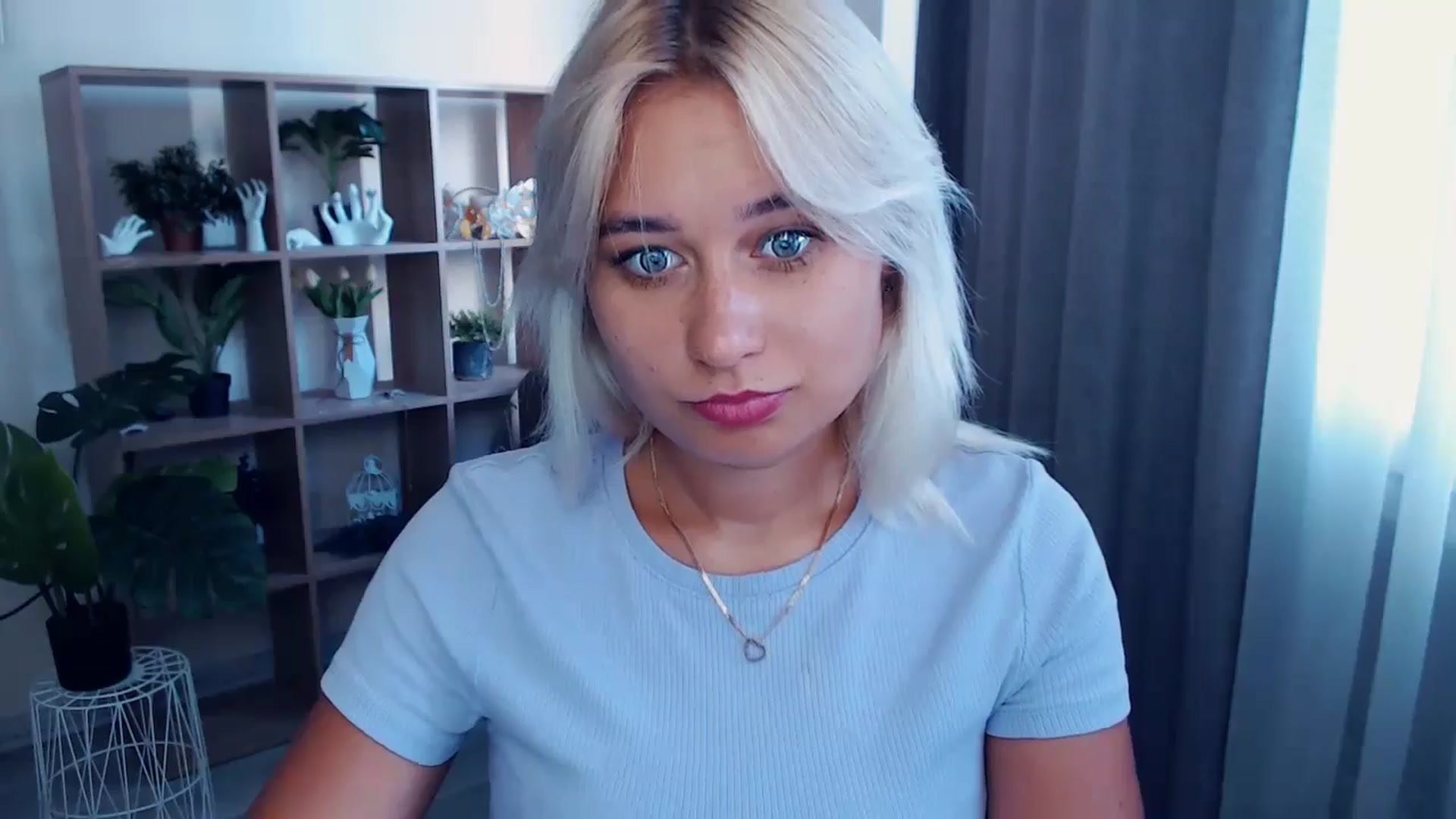 Gallery image thumbnail from Kukla_kolduna's myfreecams stream on, 07/12/2024, 17:15 image 3 of 20