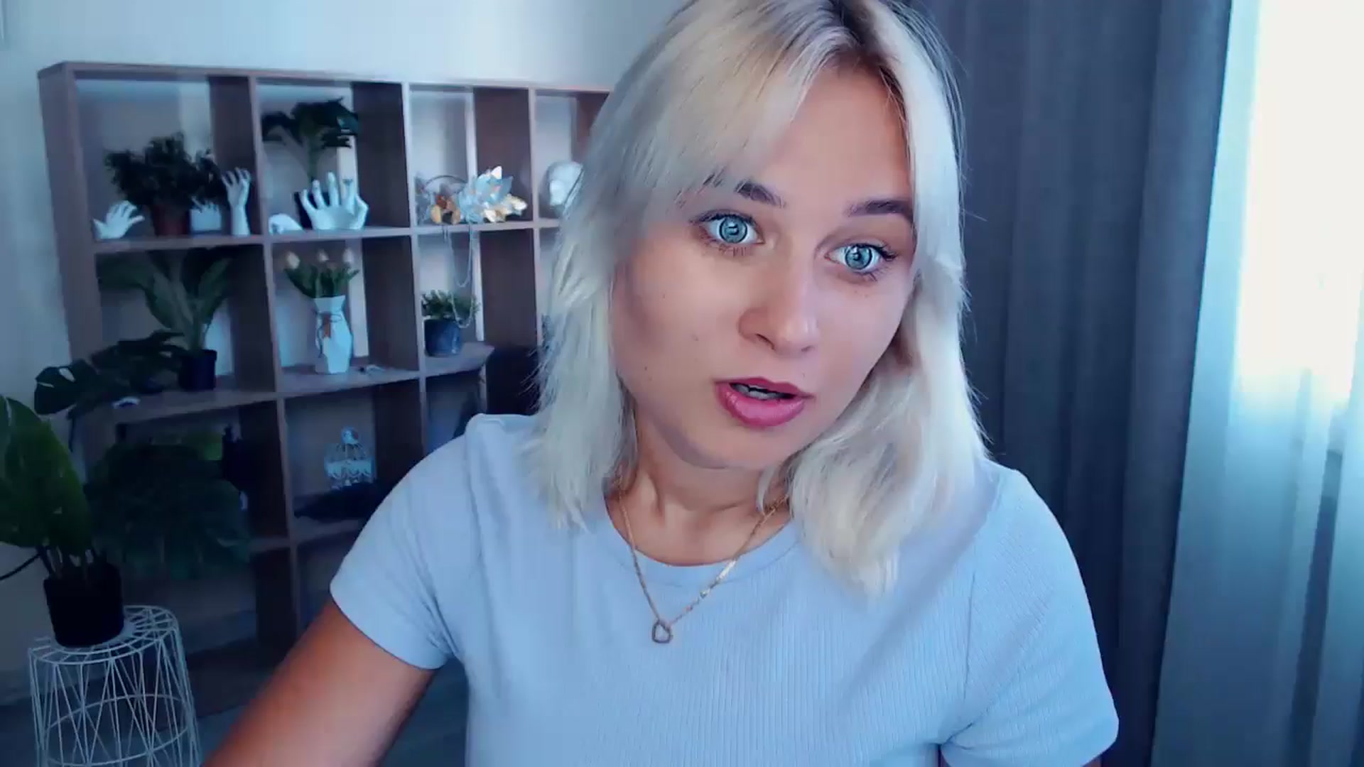 Gallery image thumbnail from Kukla_kolduna's myfreecams stream on, 07/12/2024, 17:15 image 5 of 20