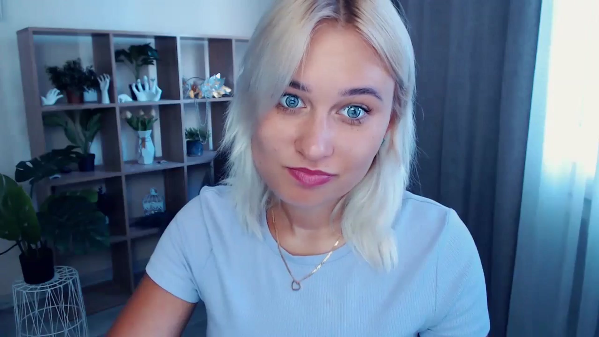 Gallery image thumbnail from Kukla_kolduna's myfreecams stream on, 07/12/2024, 17:15 image 6 of 20
