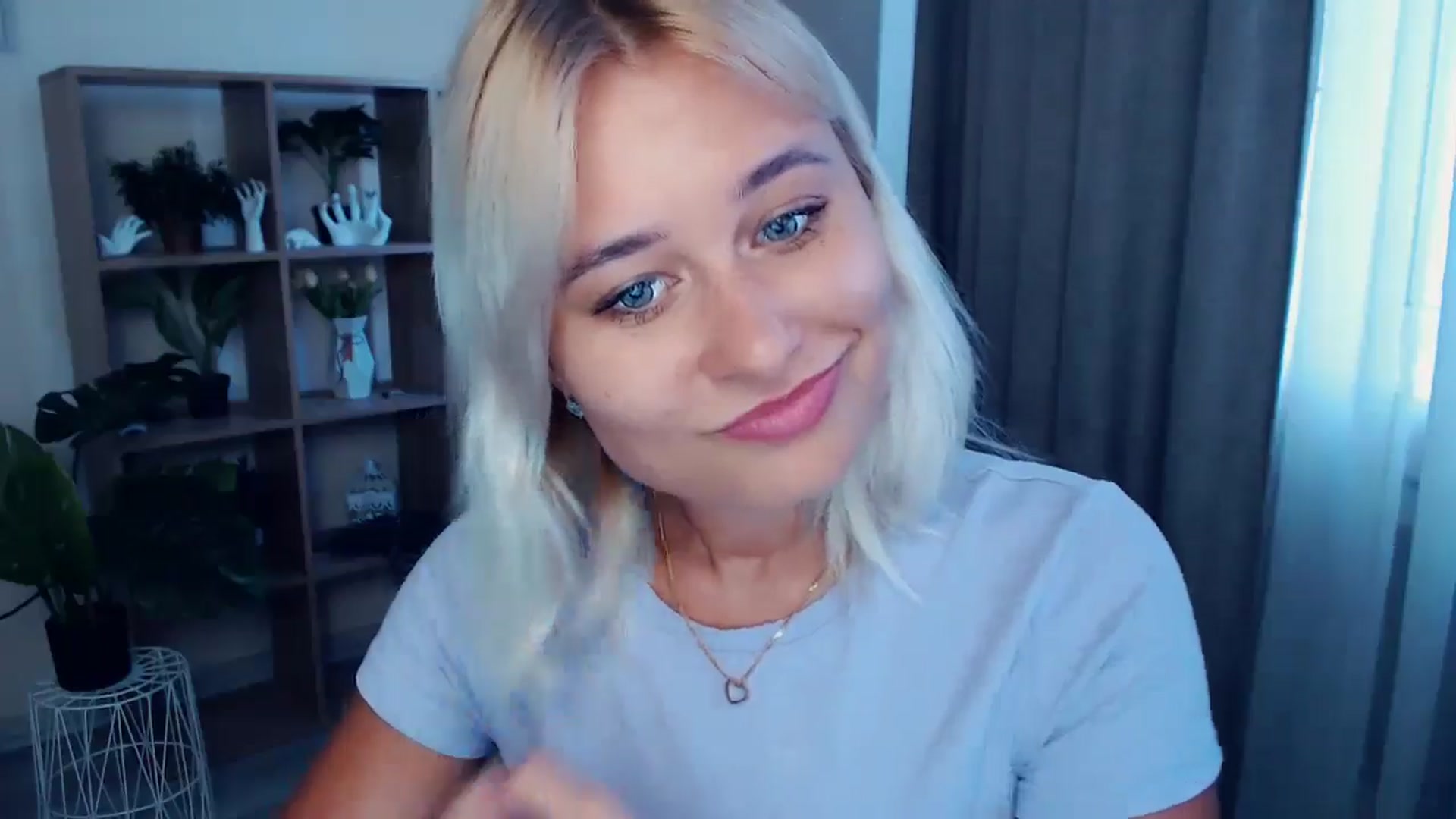 Gallery image thumbnail from Kukla_kolduna's myfreecams stream on, 07/12/2024, 17:15 image 20 of 20