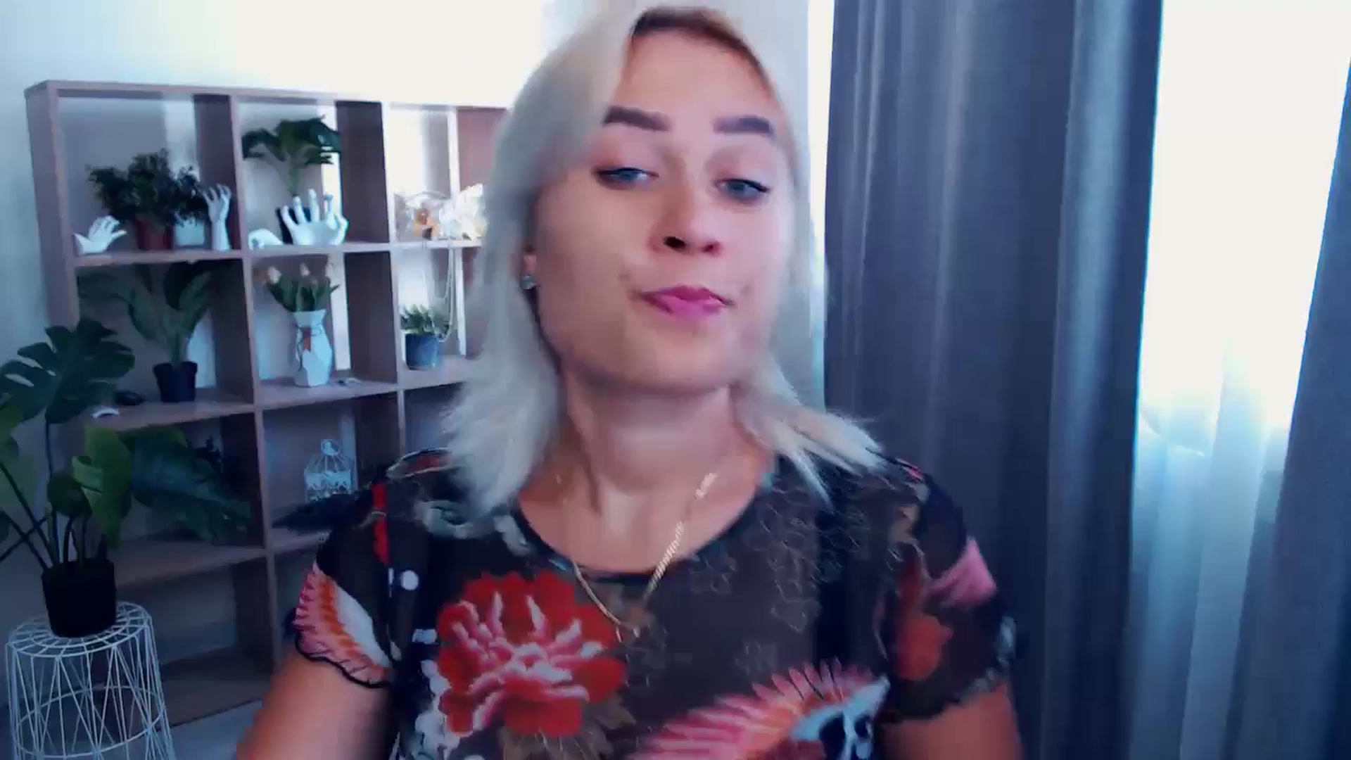 Gallery image thumbnail from Kukla_kolduna's myfreecams stream on, 07/14/2024, 13:01 image 8 of 20