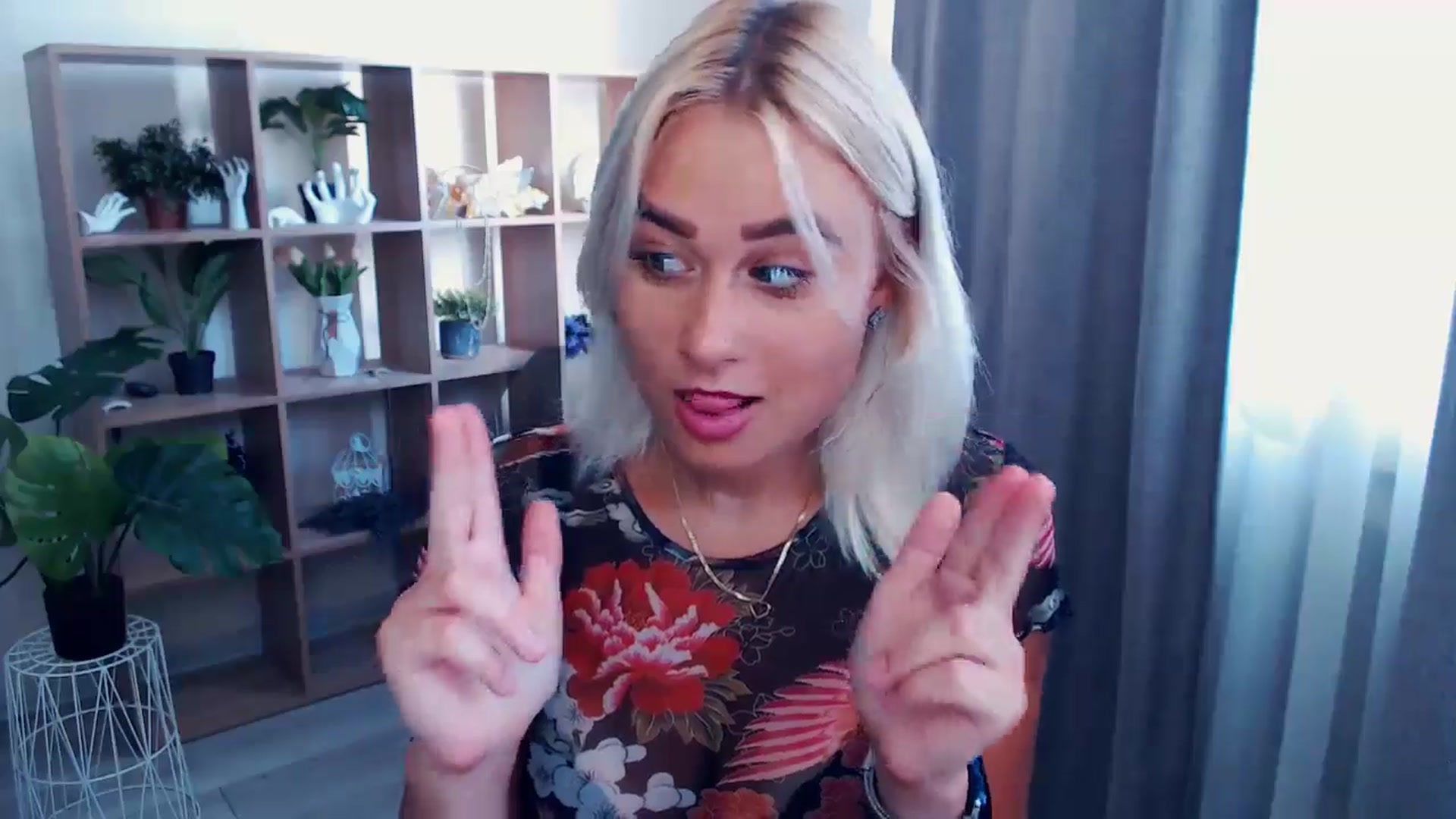 Gallery image thumbnail from Kukla_kolduna's myfreecams stream on, 07/14/2024, 15:13 image 11 of 20
