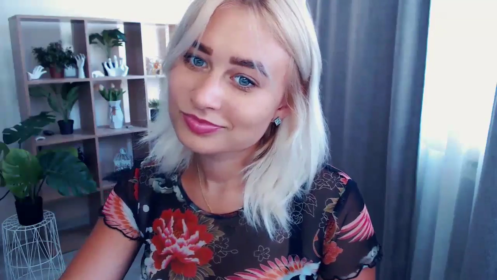Gallery image thumbnail from Kukla_kolduna's myfreecams stream on, 07/14/2024, 15:13 image 5 of 20