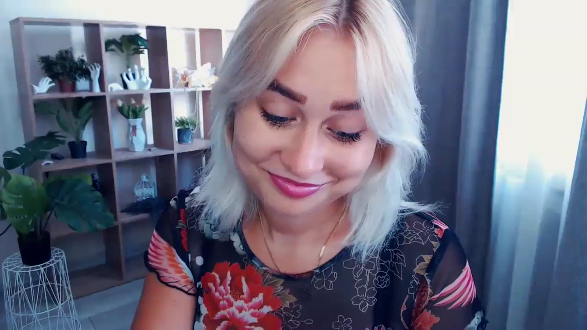 Gallery image thumbnail from Kukla_kolduna's myfreecams stream on, 07/14/2024, 15:13 image 6 of 20