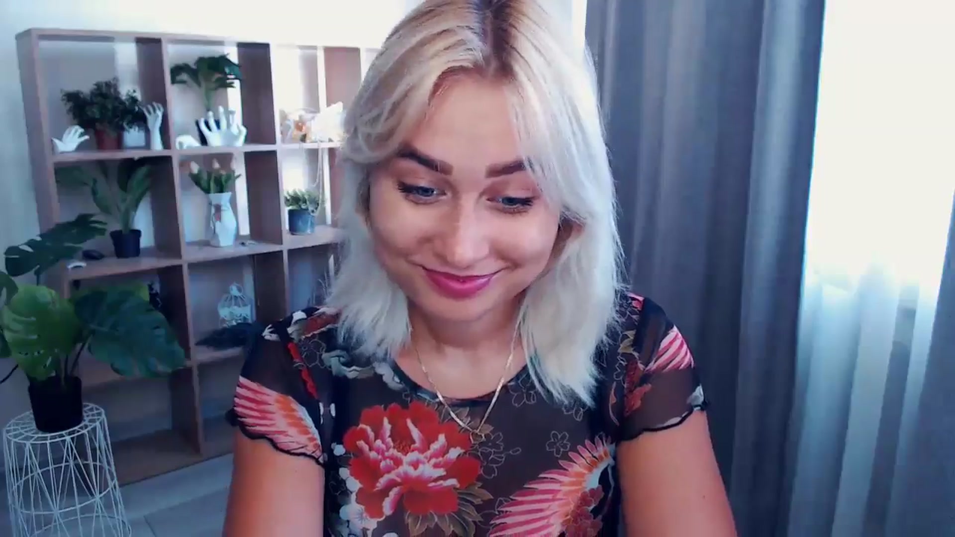 Gallery image thumbnail from Kukla_kolduna's myfreecams stream on, 07/14/2024, 15:13 image 13 of 20