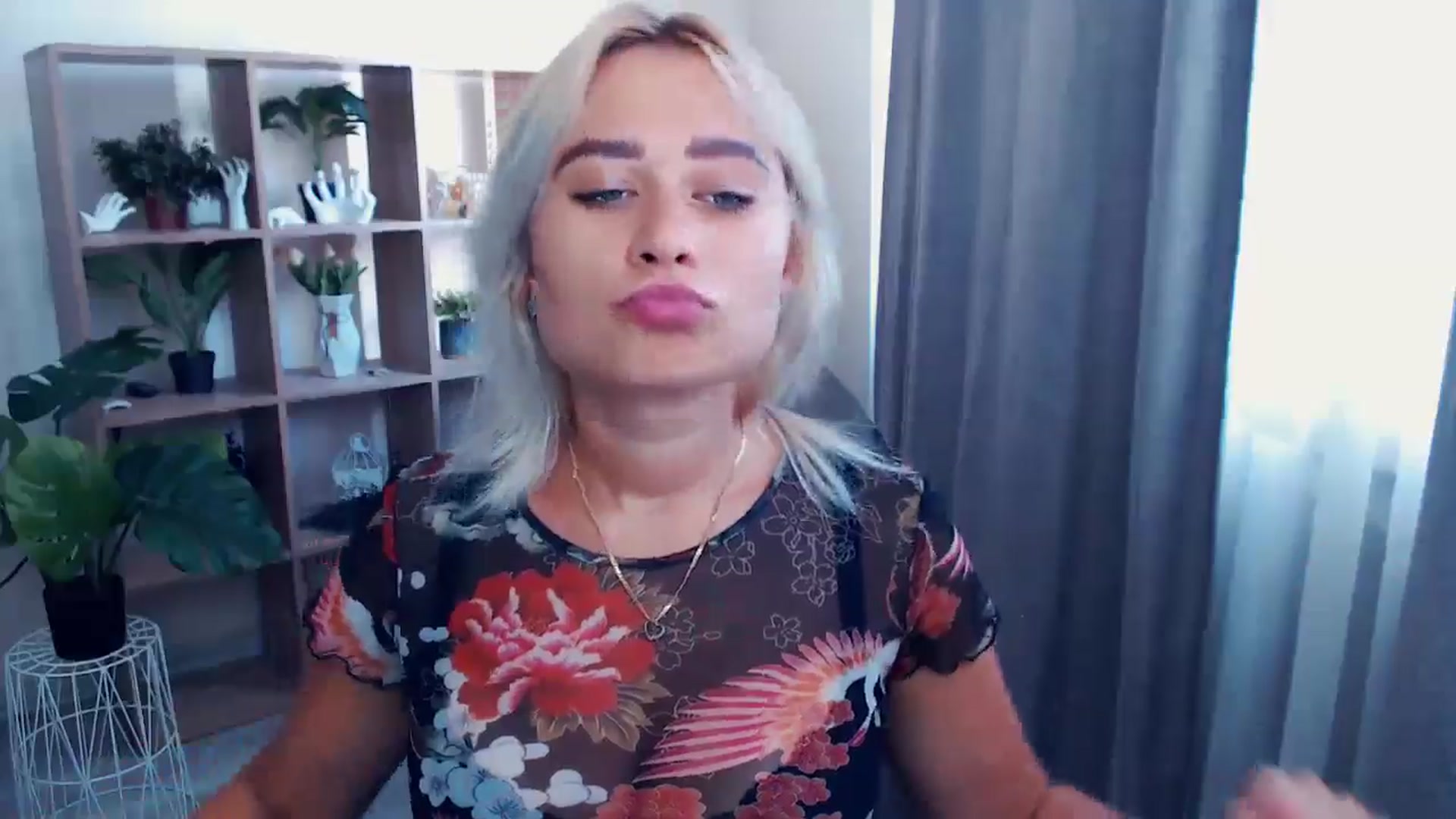 Gallery image thumbnail from Kukla_kolduna's myfreecams stream on, 07/14/2024, 15:13 image 16 of 20