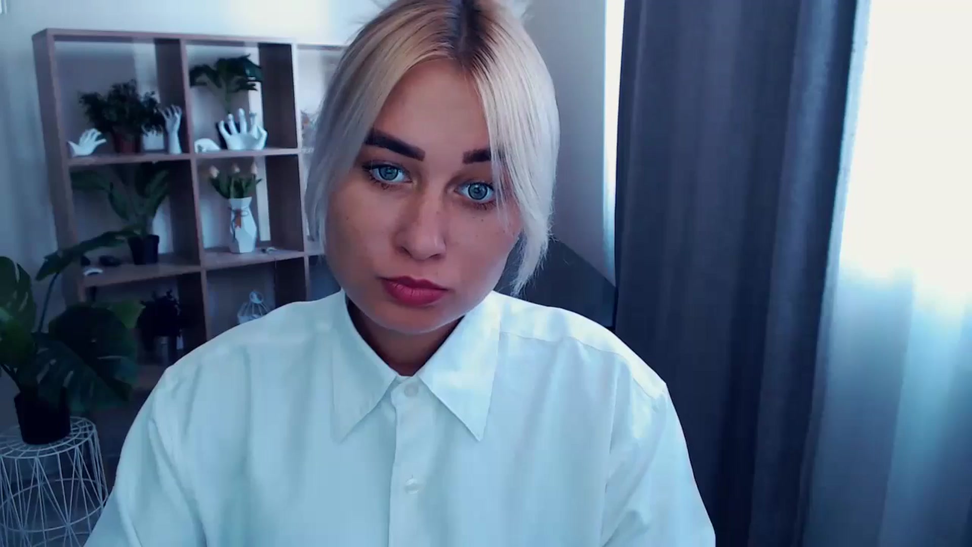 Gallery image thumbnail from Kukla_kolduna's myfreecams stream on, 07/17/2024, 11:16 image 14 of 20