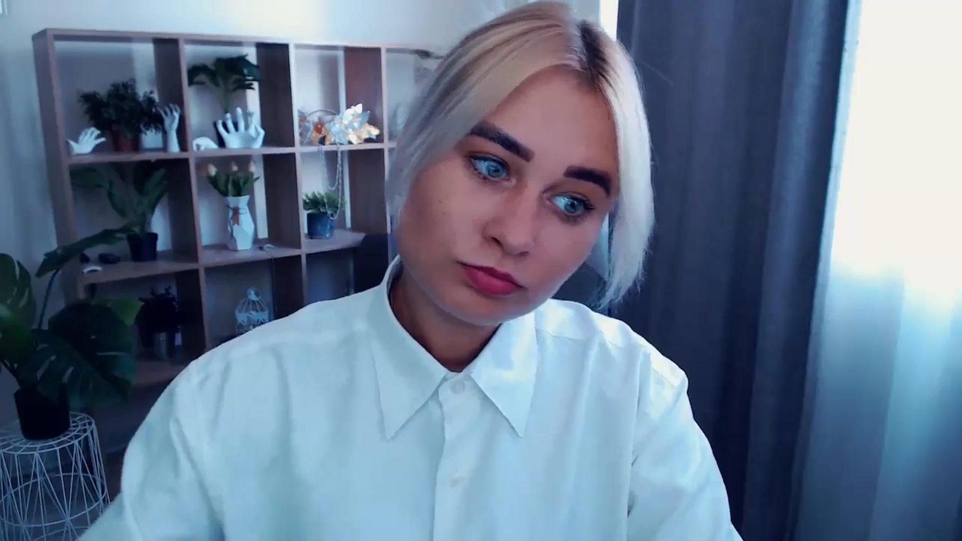 Gallery image thumbnail from Kukla_kolduna's myfreecams stream on, 07/17/2024, 11:16 image 7 of 20