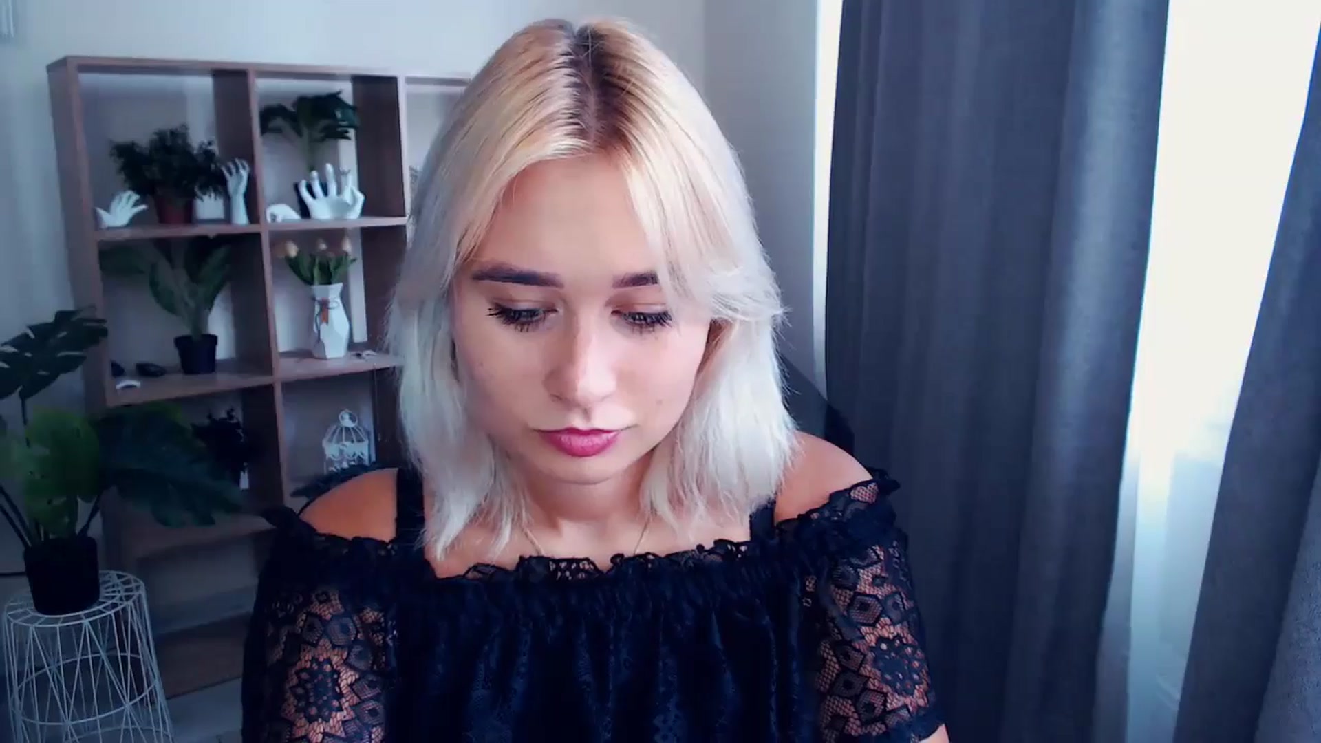 Gallery image thumbnail from Kukla_kolduna's myfreecams stream on, 07/18/2024, 13:58 image 15 of 20