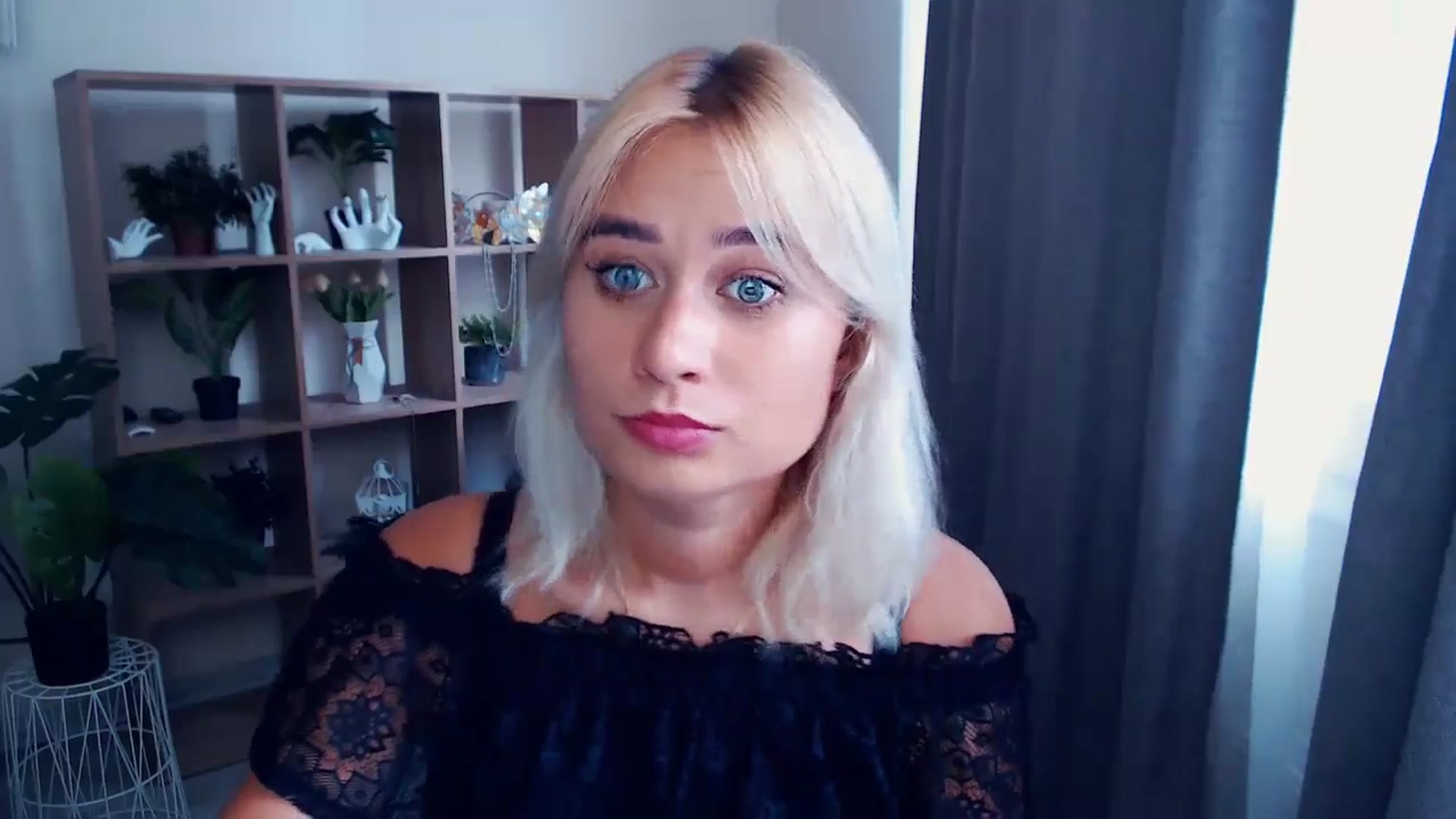 Gallery image thumbnail from Kukla_kolduna's myfreecams stream on, 07/18/2024, 13:58 image 14 of 20
