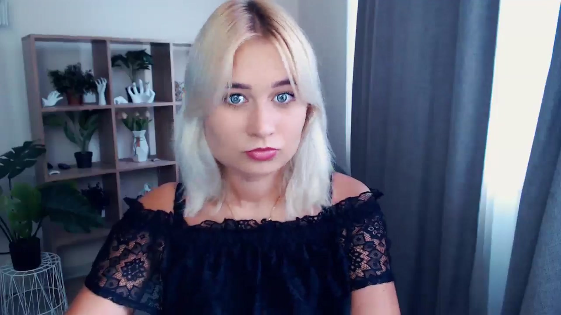 Gallery image thumbnail from Kukla_kolduna's myfreecams stream on, 07/18/2024, 13:58 image 3 of 20