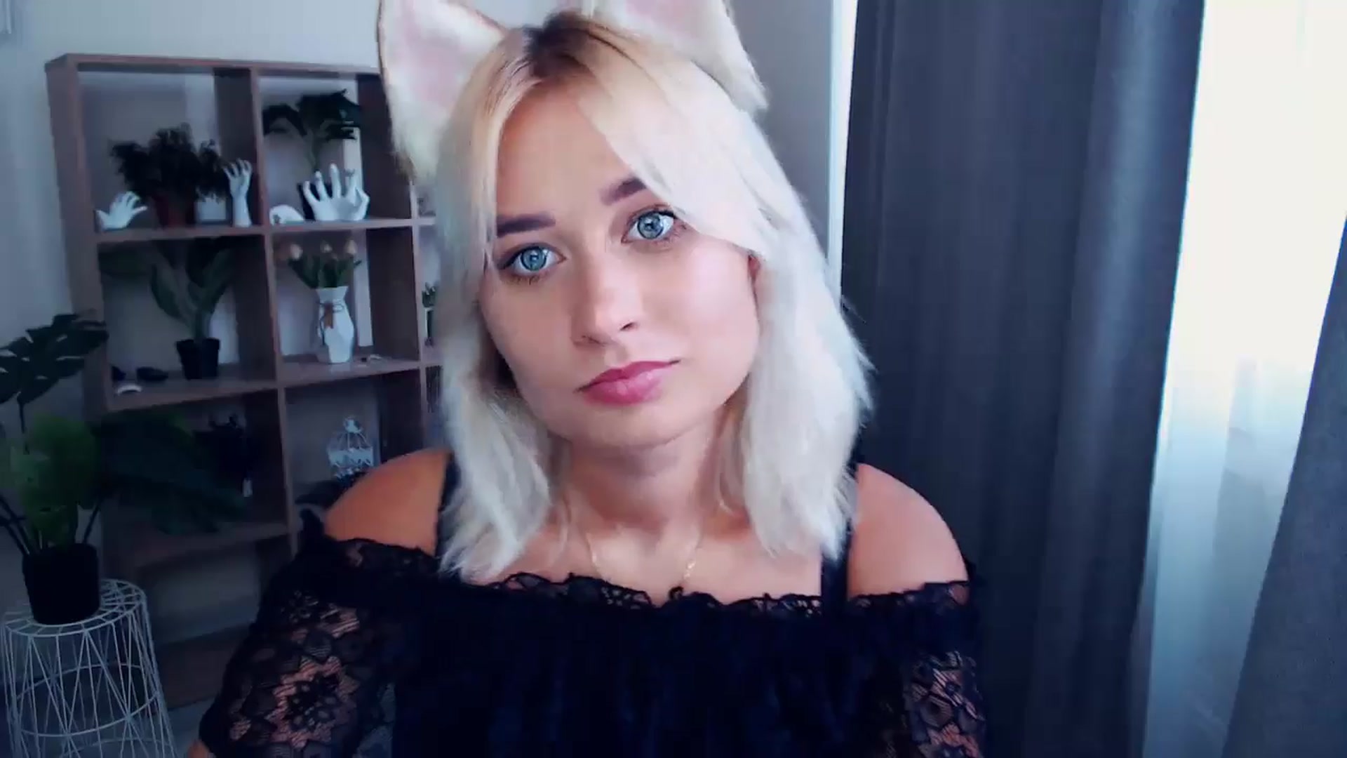 Gallery image thumbnail from Kukla_kolduna's myfreecams stream on, 07/18/2024, 15:32 image 15 of 20