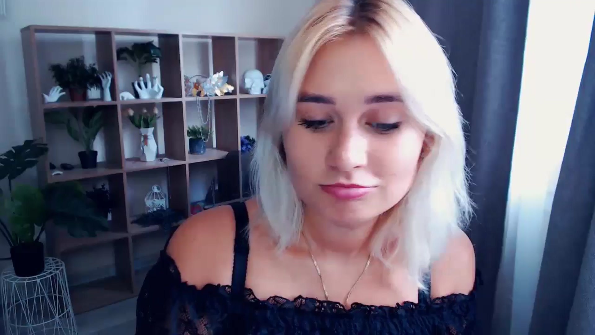 Gallery image thumbnail from Kukla_kolduna's myfreecams stream on, 07/18/2024, 15:32 image 1 of 20