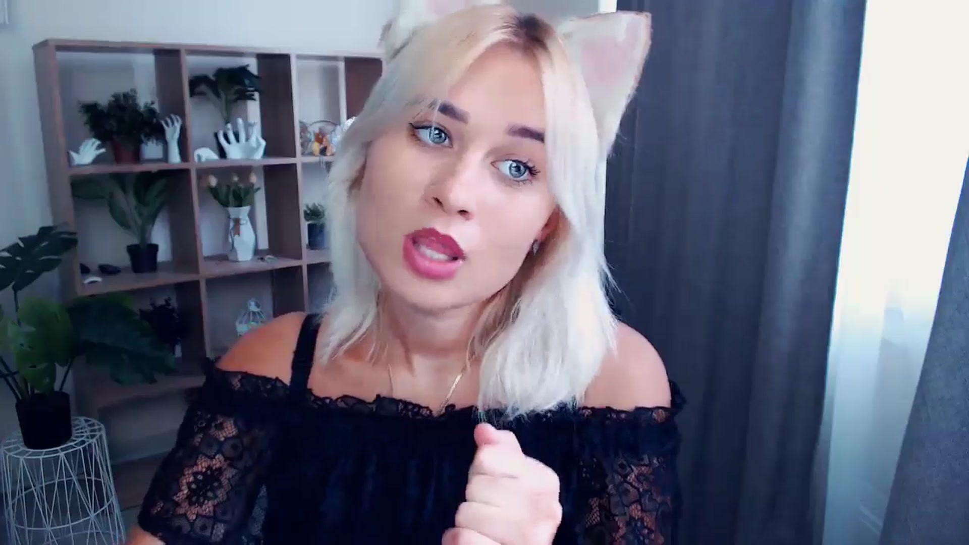 Gallery image thumbnail from Kukla_kolduna's myfreecams stream on, 07/18/2024, 15:32 image 16 of 20
