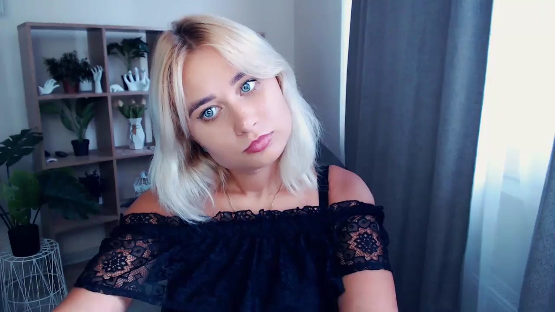 Gallery image thumbnail from Kukla_kolduna's myfreecams stream on, 07/18/2024, 16:25 image 10 of 20