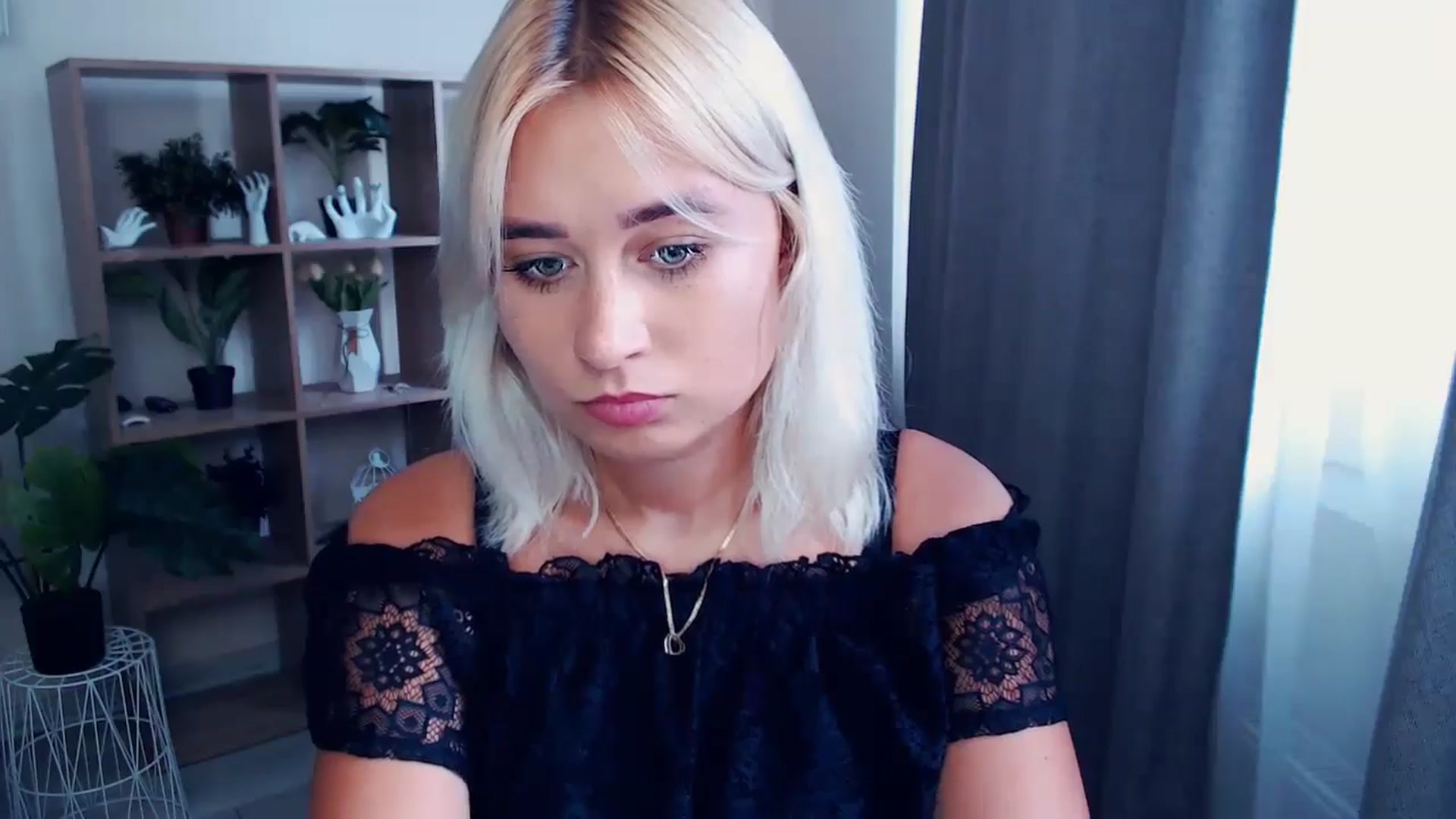 Gallery image thumbnail from Kukla_kolduna's myfreecams stream on, 07/18/2024, 16:25 image 4 of 20