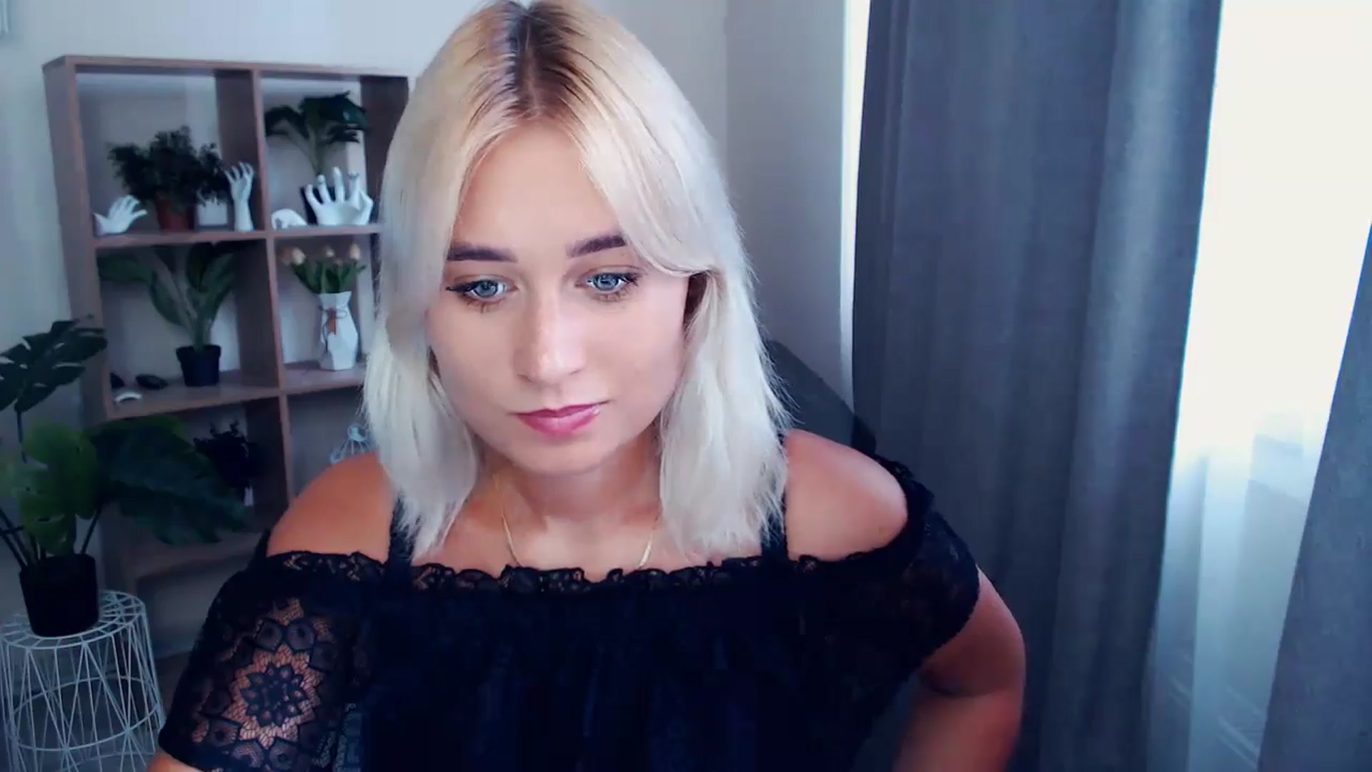 Gallery image thumbnail from Kukla_kolduna's myfreecams stream on, 07/18/2024, 16:25 image 18 of 20