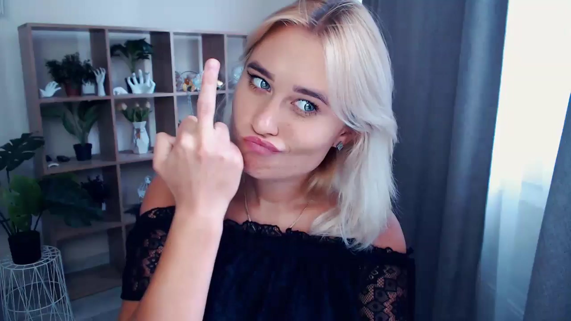 Gallery image thumbnail from Kukla_kolduna's myfreecams stream on, 07/18/2024, 16:25 image 12 of 20