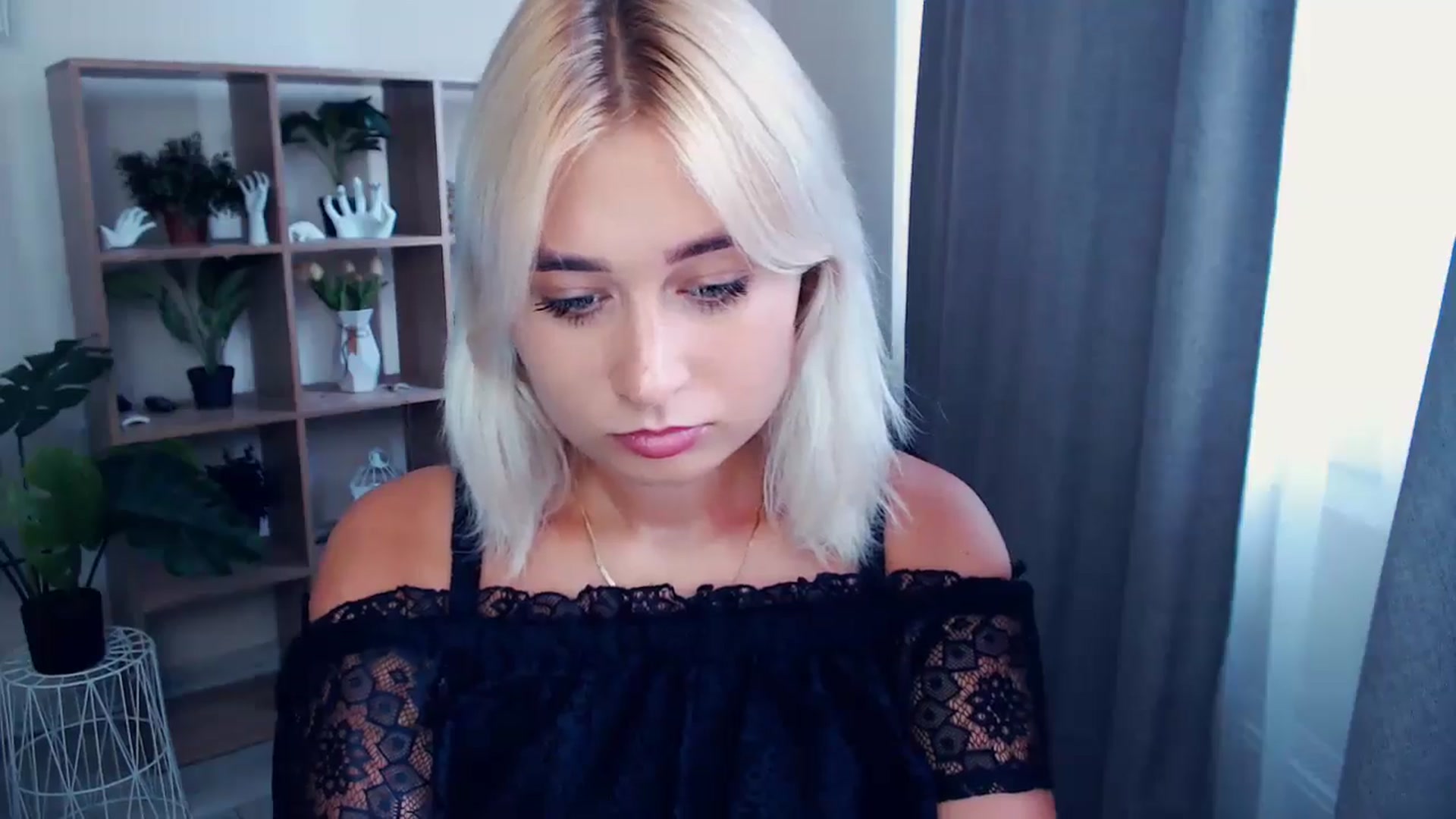 Gallery image thumbnail from Kukla_kolduna's myfreecams stream on, 07/18/2024, 16:25 image 16 of 20