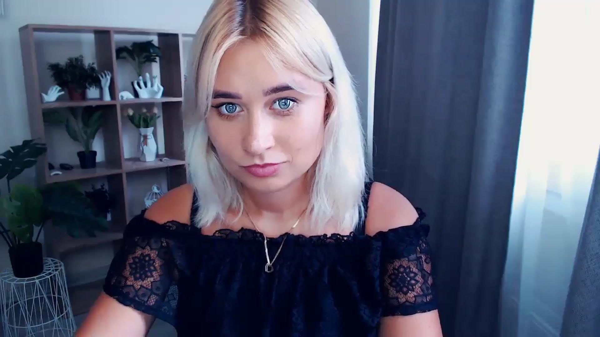 Gallery image thumbnail from Kukla_kolduna's myfreecams stream on, 07/18/2024, 16:25 image 3 of 20