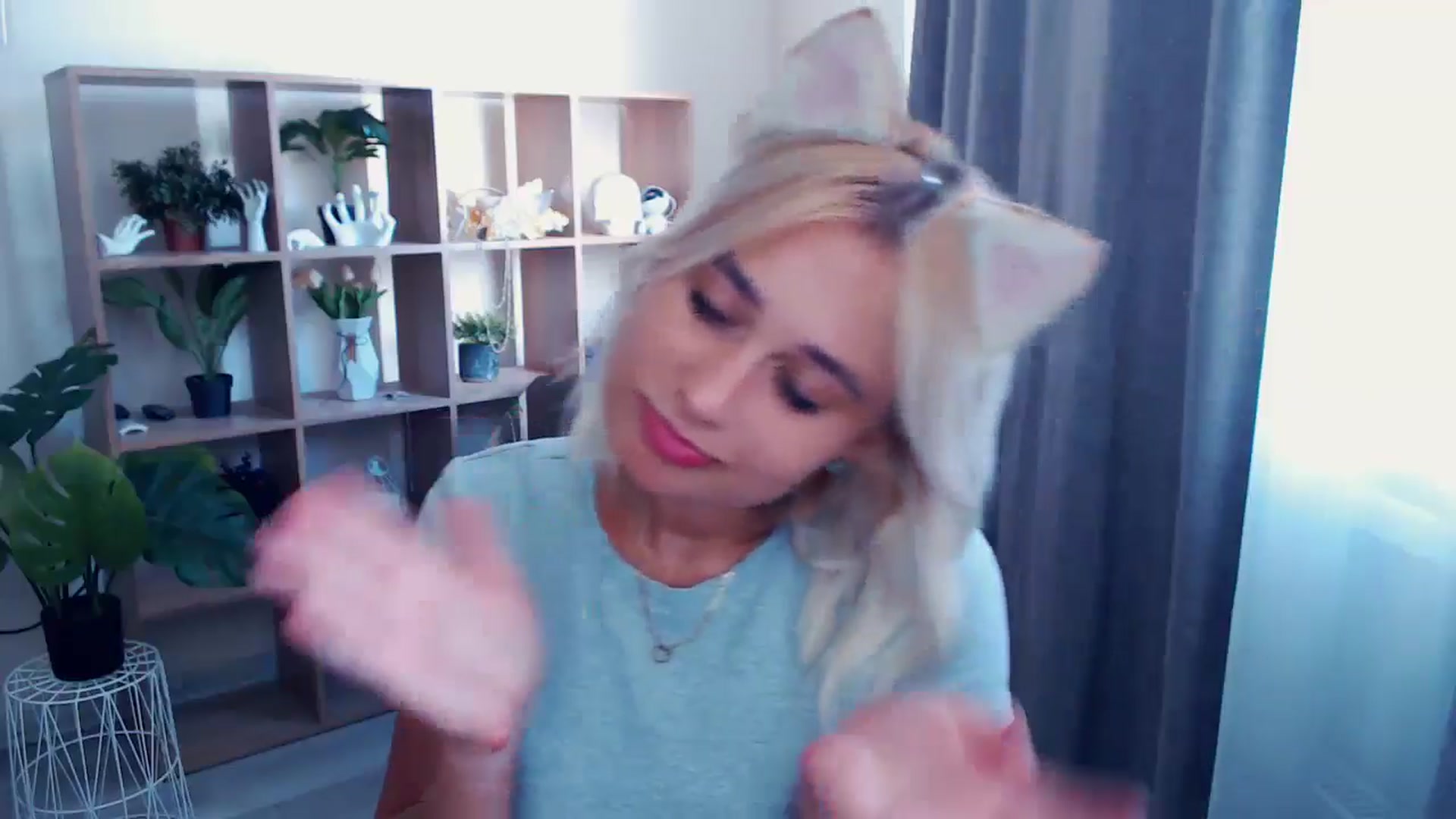 Gallery image thumbnail from Kukla_kolduna's myfreecams stream on, 07/19/2024, 14:31 image 14 of 20