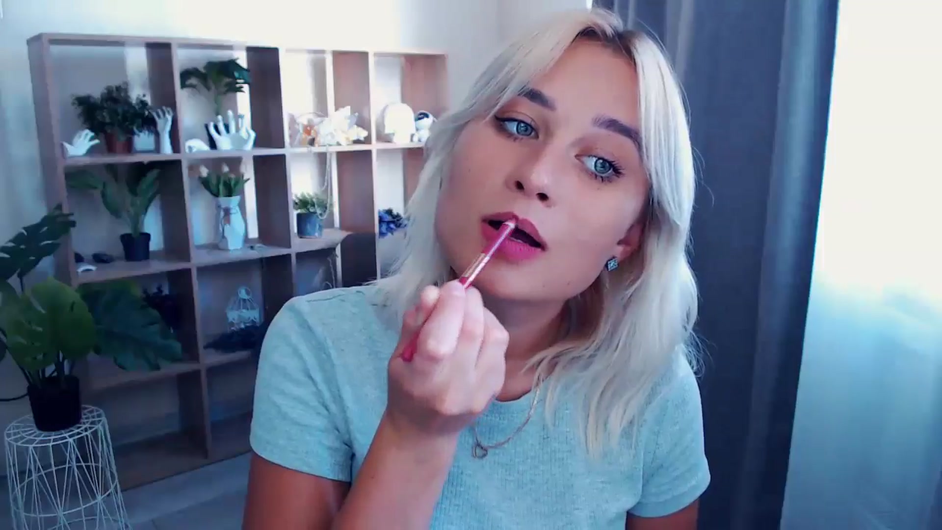 Gallery image thumbnail from Kukla_kolduna's myfreecams stream on, 07/19/2024, 15:29 image 7 of 20
