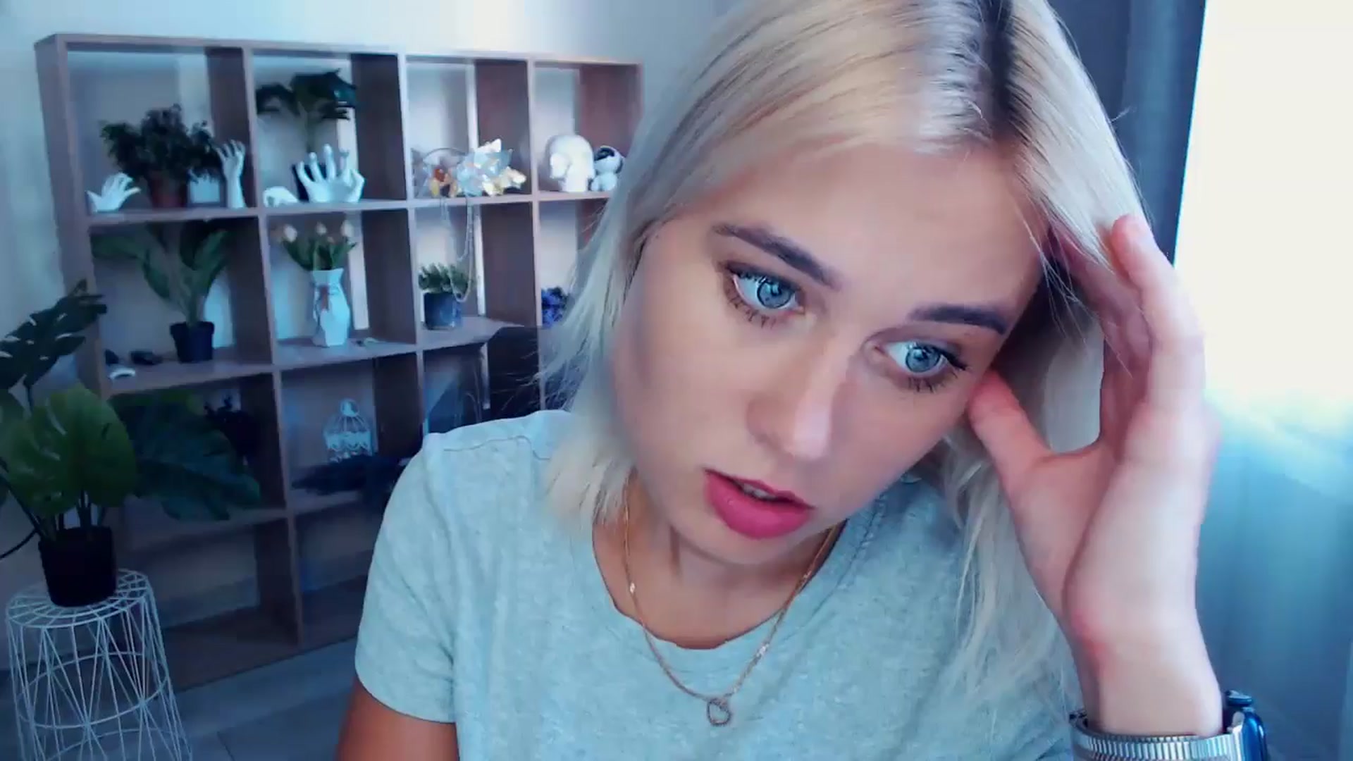 Gallery image thumbnail from Kukla_kolduna's myfreecams stream on, 07/19/2024, 16:40 image 6 of 20