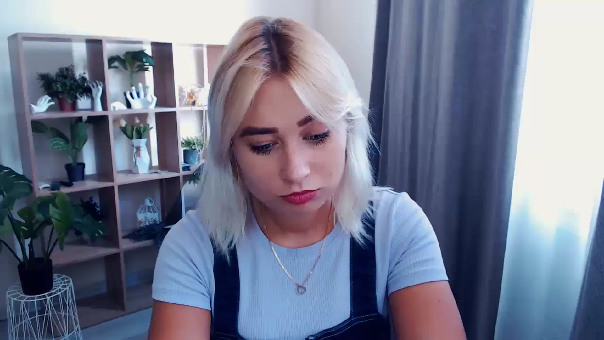 Gallery image thumbnail from Kukla_kolduna's myfreecams stream on, 07/20/2024, 13:13 image 7 of 20