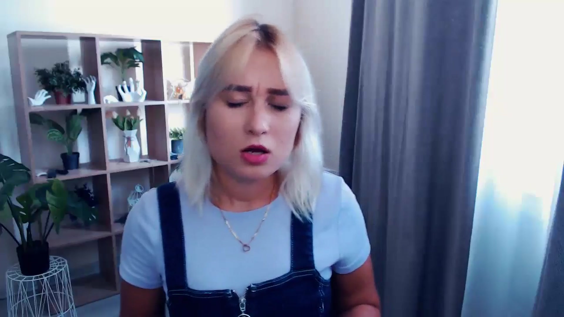 Gallery image thumbnail from Kukla_kolduna's myfreecams stream on, 07/20/2024, 13:13 image 13 of 20