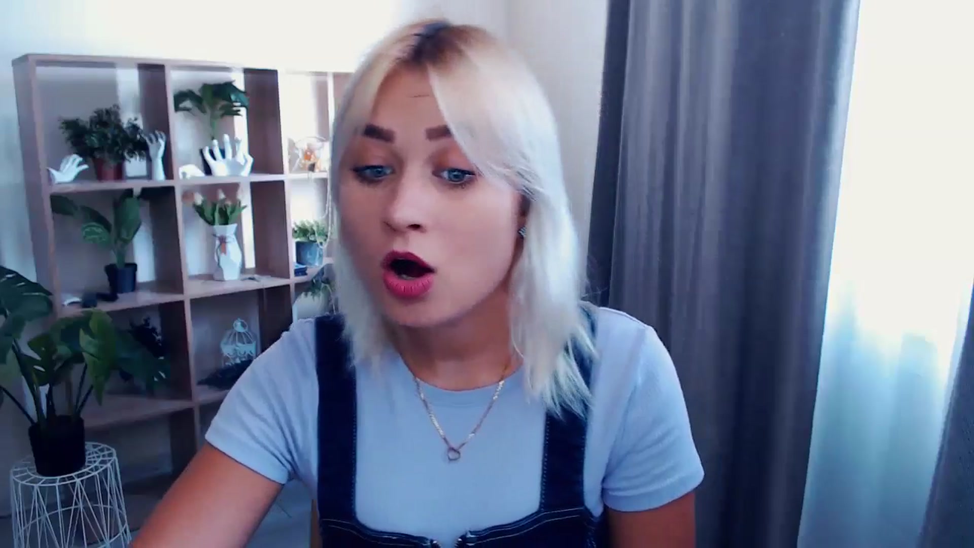 Gallery image thumbnail from Kukla_kolduna's myfreecams stream on, 07/20/2024, 13:13 image 16 of 20