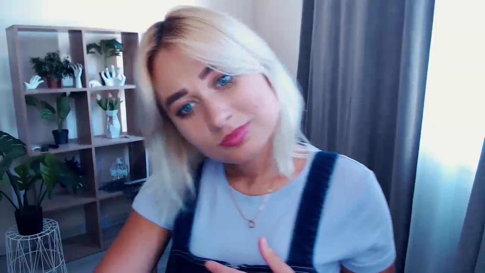 Gallery image thumbnail from Kukla_kolduna's myfreecams stream on, 07/20/2024, 15:24 image 16 of 20
