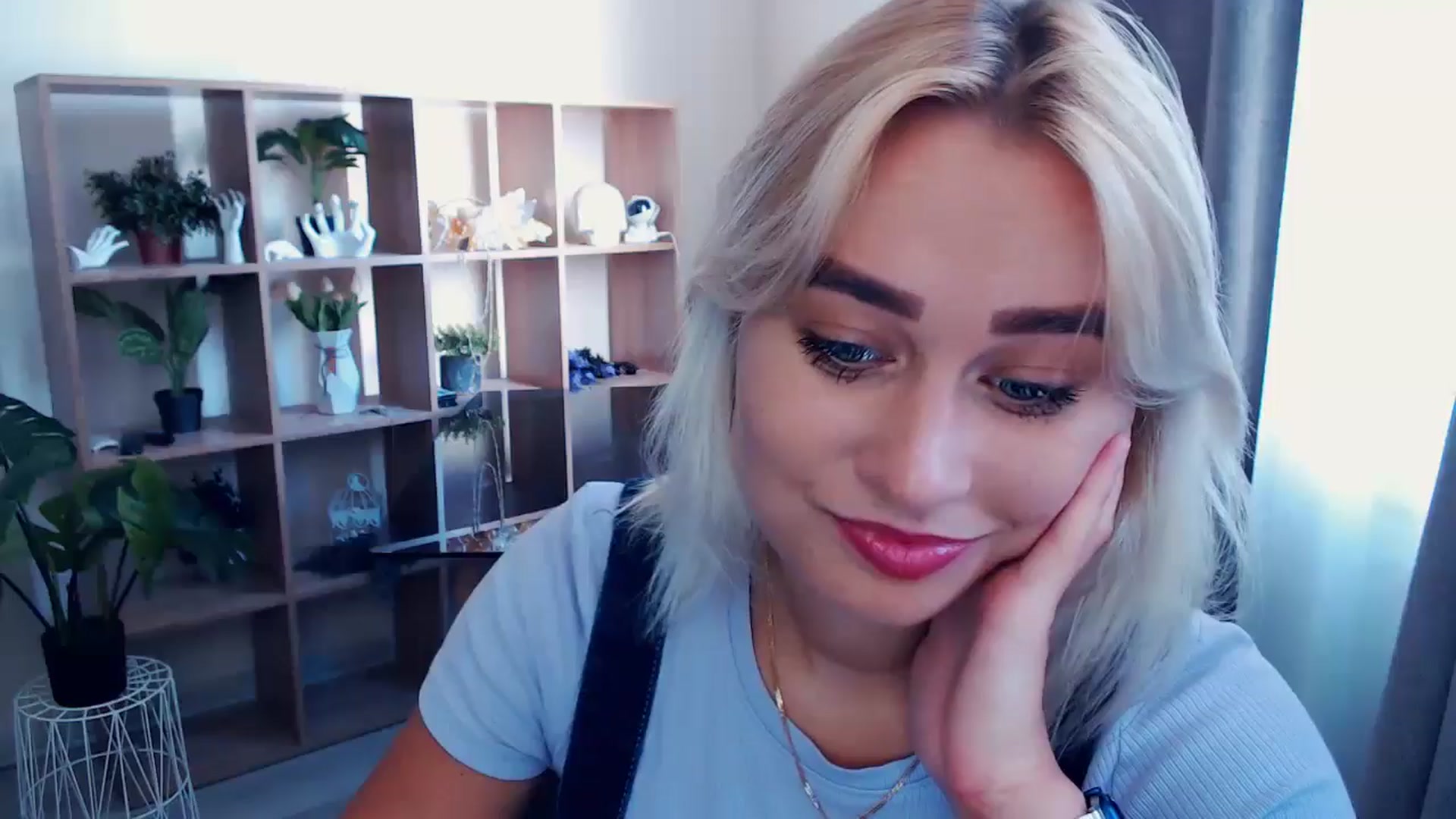 Gallery image thumbnail from Kukla_kolduna's myfreecams stream on, 07/20/2024, 15:24 image 1 of 20