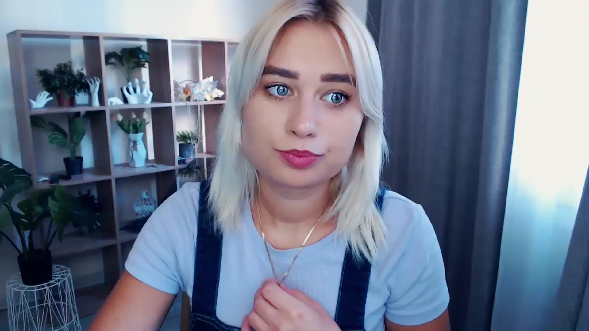 Gallery image thumbnail from Kukla_kolduna's myfreecams stream on, 07/20/2024, 17:44 image 1 of 20