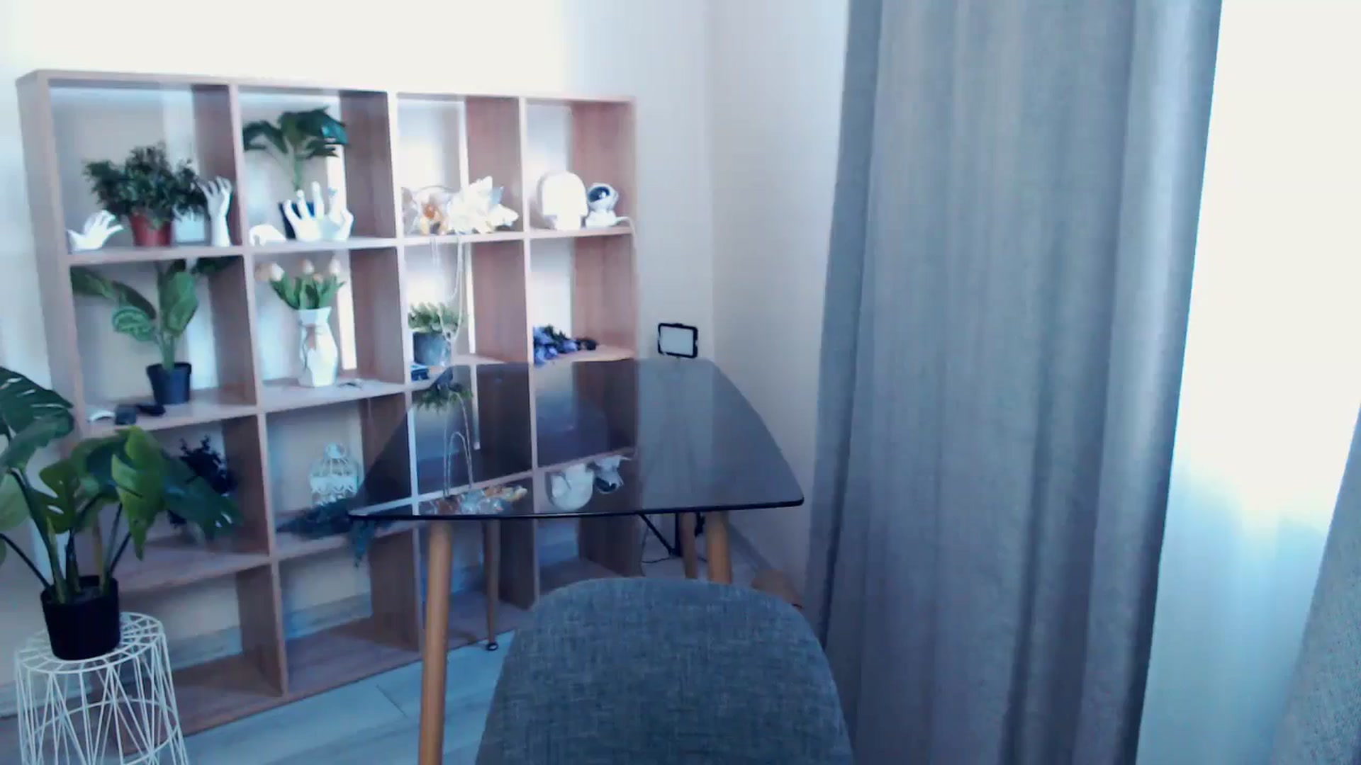 Gallery image thumbnail from Kukla_kolduna's myfreecams stream on, 07/20/2024, 17:44 image 6 of 20
