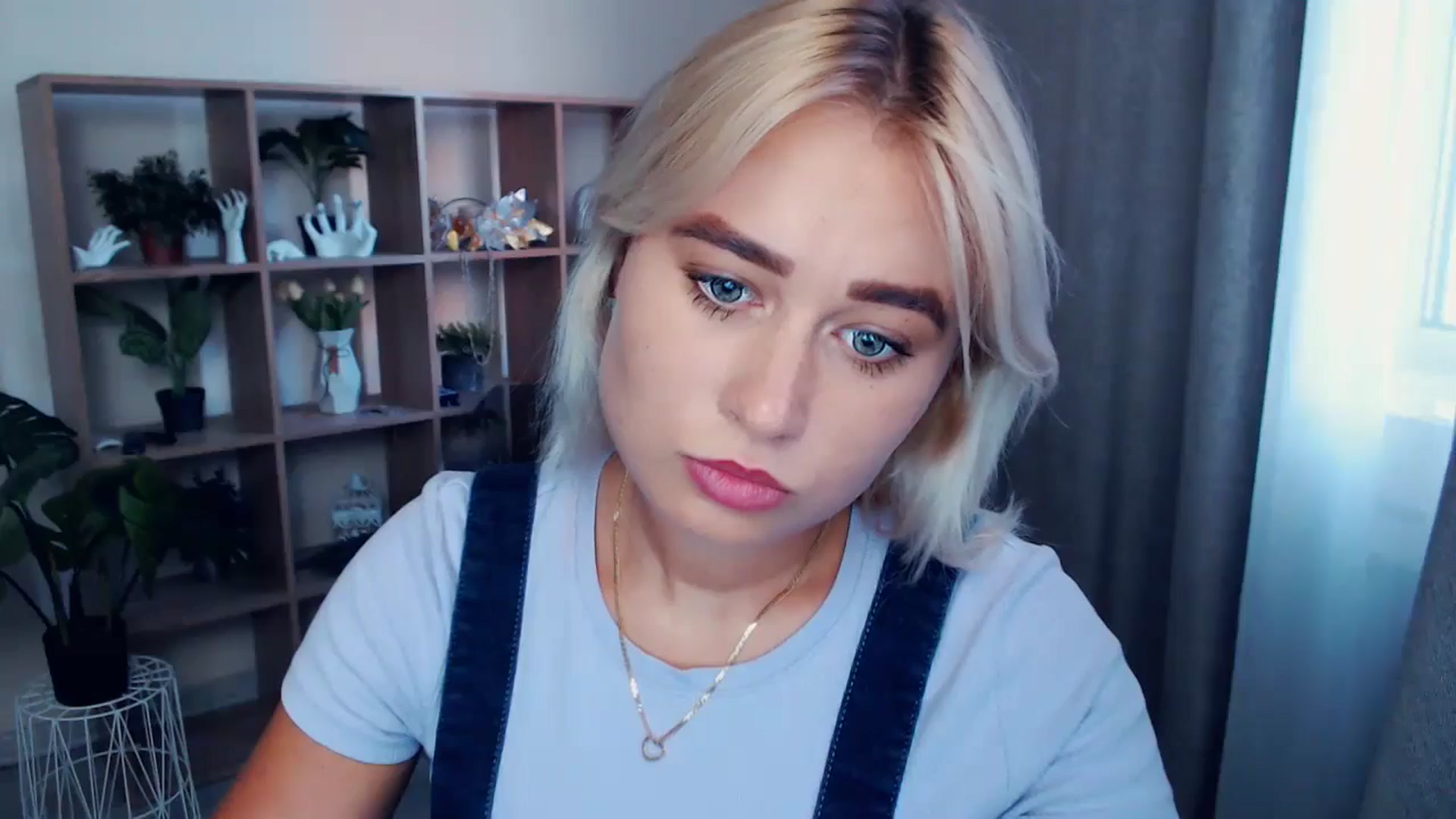 Gallery image thumbnail from Kukla_kolduna's myfreecams stream on, 07/20/2024, 17:44 image 18 of 20