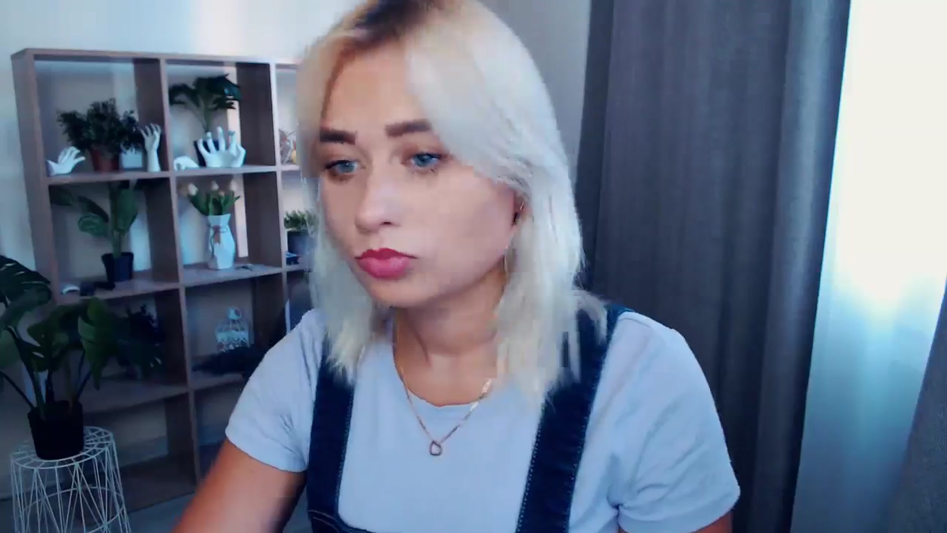 Gallery image thumbnail from Kukla_kolduna's myfreecams stream on, 07/20/2024, 17:44 image 10 of 20