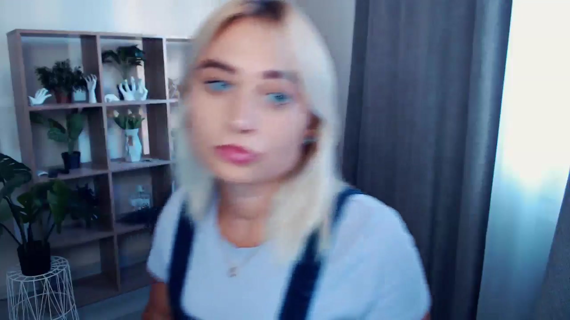 Gallery image thumbnail from Kukla_kolduna's myfreecams stream on, 07/20/2024, 17:44 image 9 of 20