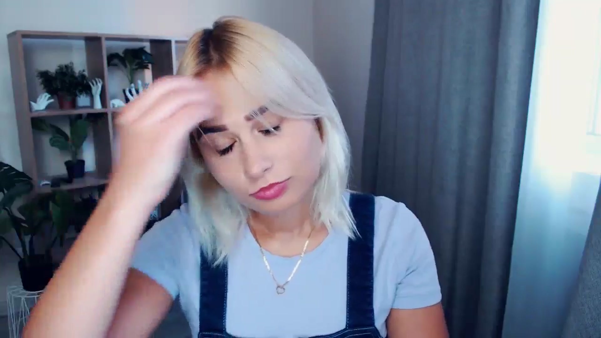 Gallery image thumbnail from Kukla_kolduna's myfreecams stream on, 07/20/2024, 17:44 image 17 of 20