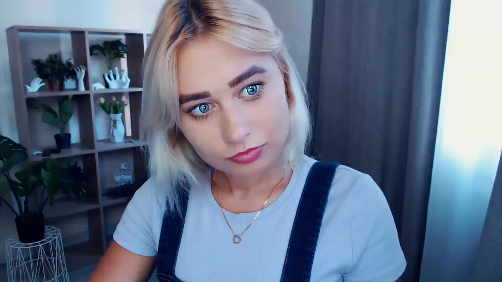 Gallery image thumbnail from Kukla_kolduna's myfreecams stream on, 07/20/2024, 17:44 image 7 of 20