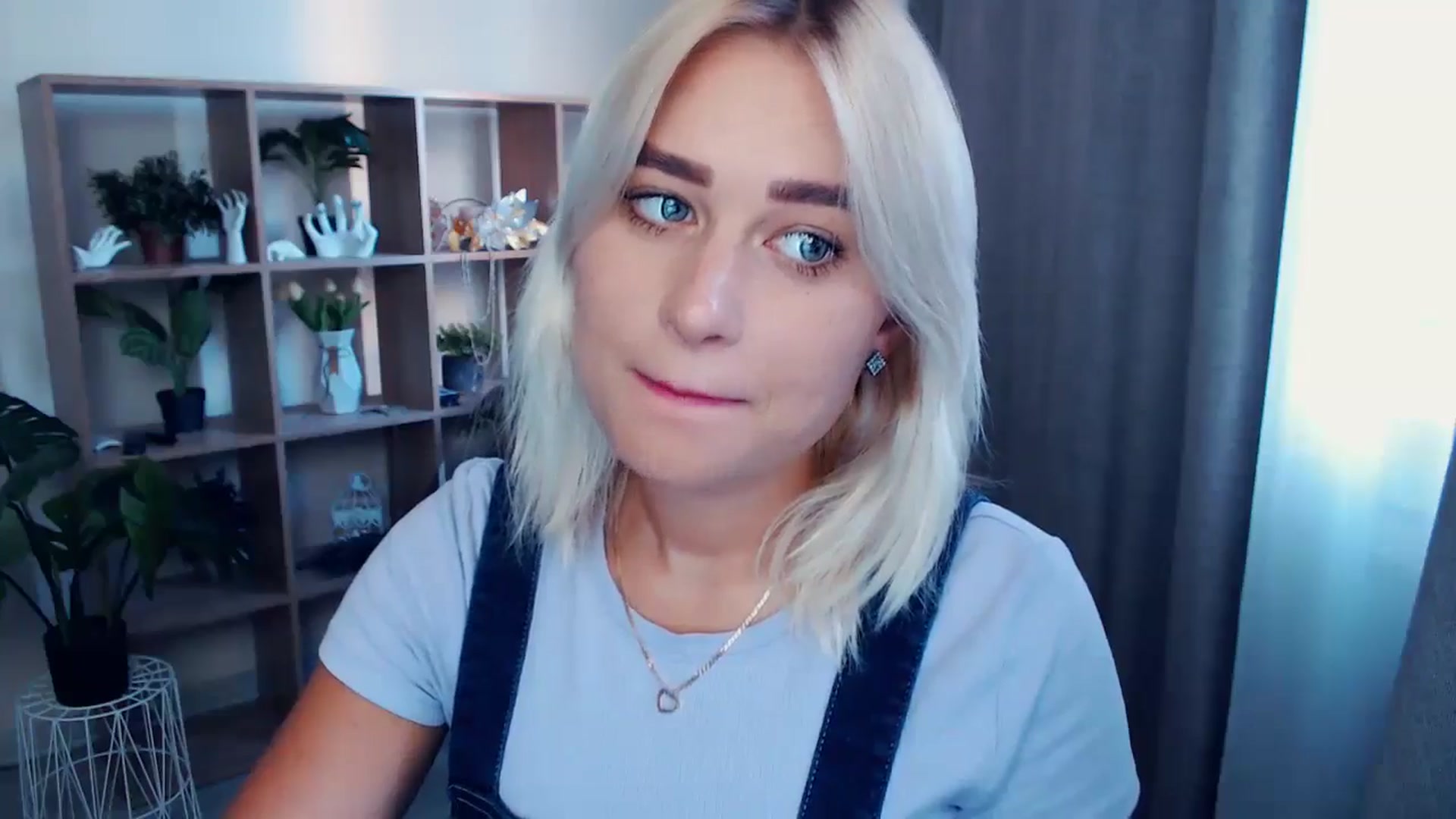 Gallery image thumbnail from Kukla_kolduna's myfreecams stream on, 07/20/2024, 17:44 image 11 of 20