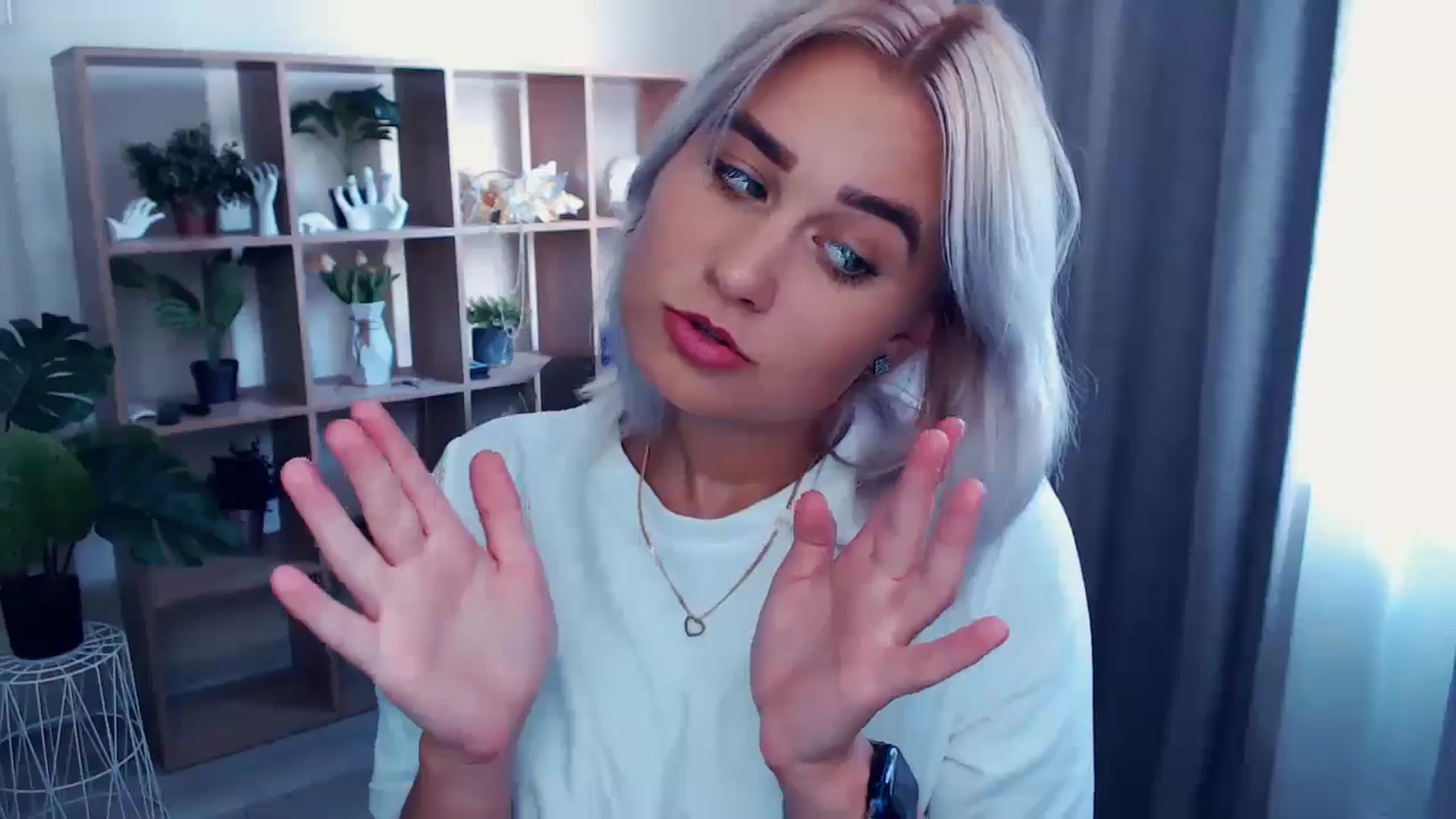 Gallery image thumbnail from Kukla_kolduna's myfreecams stream on, 07/21/2024, 15:31 image 10 of 20